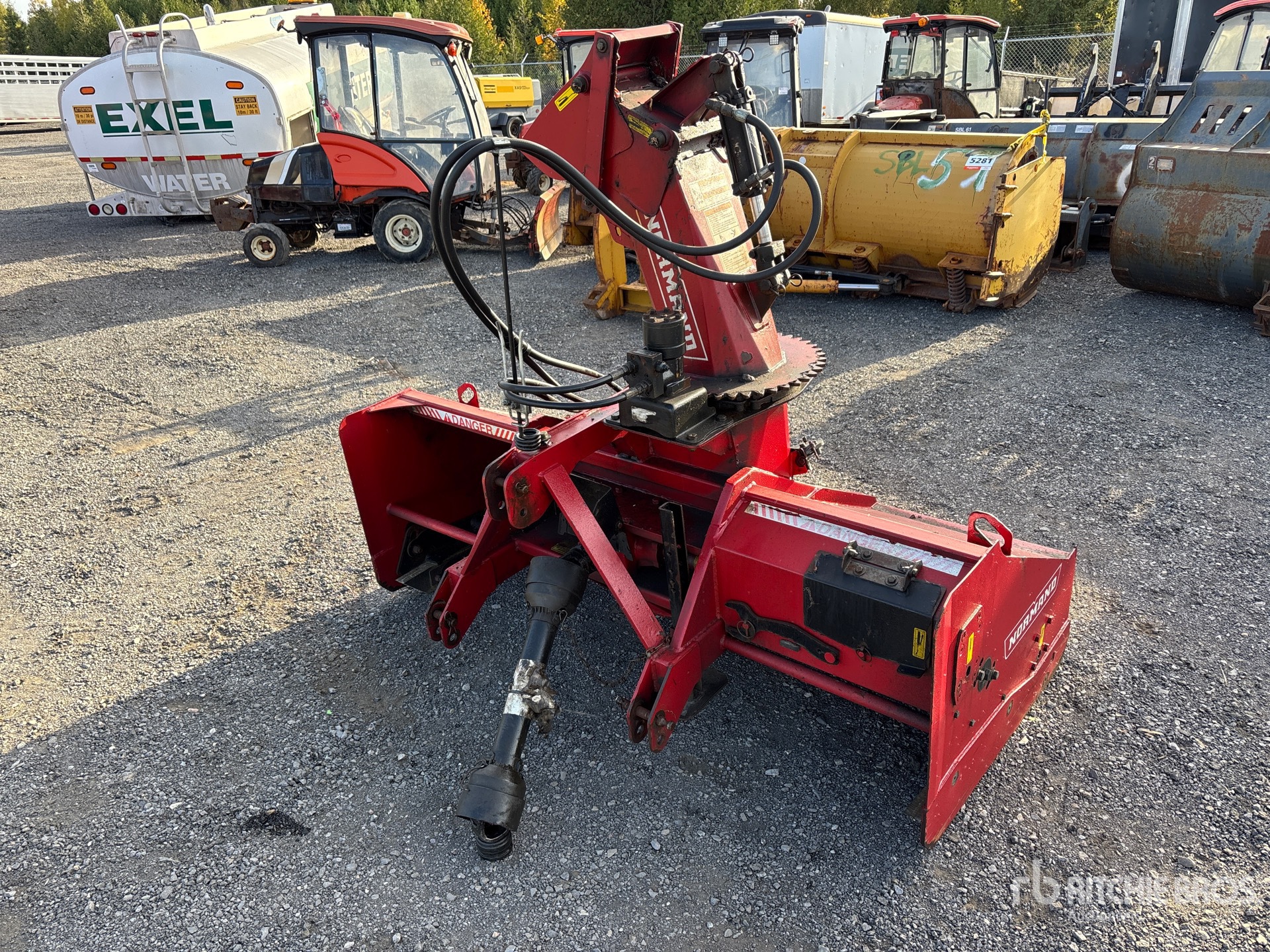 General Appearance with Picture, Left Front Corner