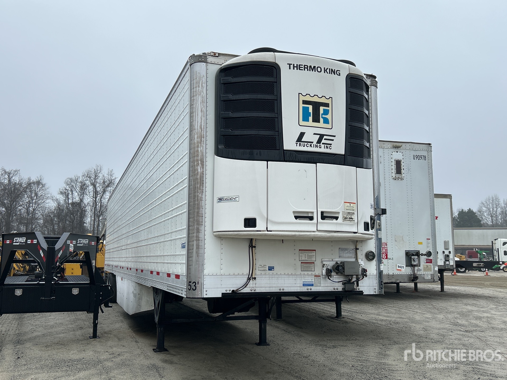 General Appearance with Foto, angolo anteriore destro