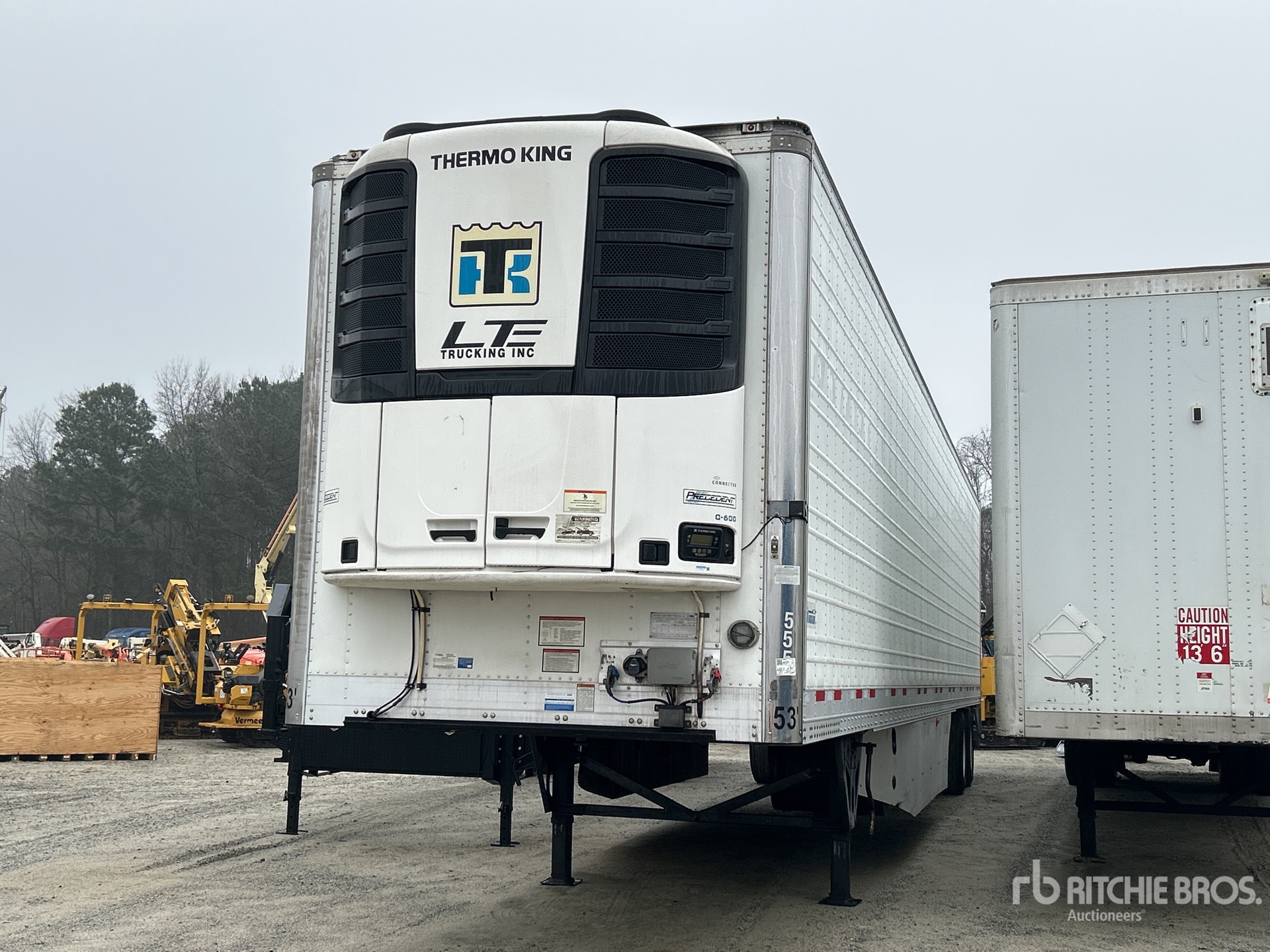 General Appearance with Foto, angolo anteriore sinistro