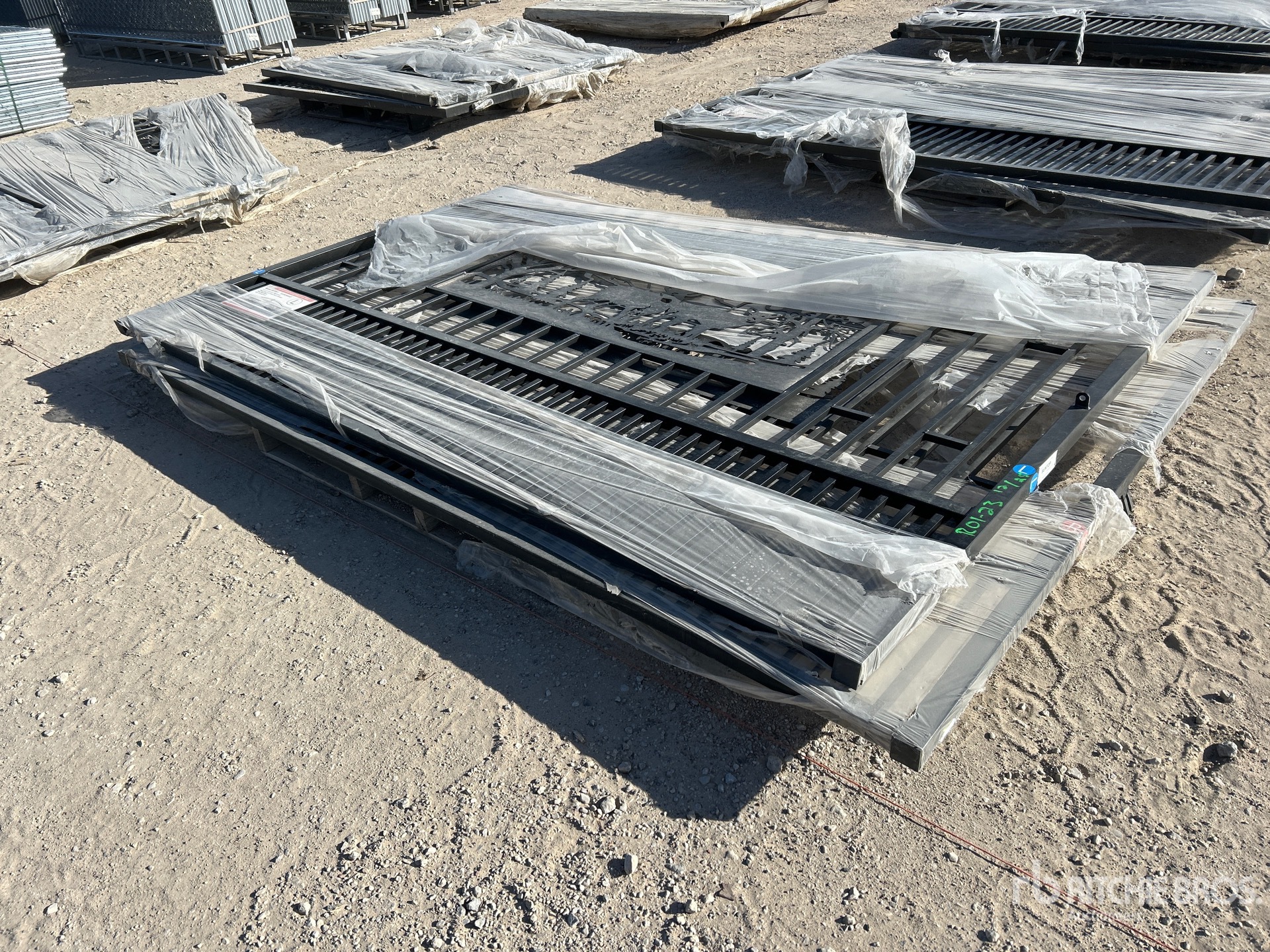 General Appearance with Image, coin avant droit