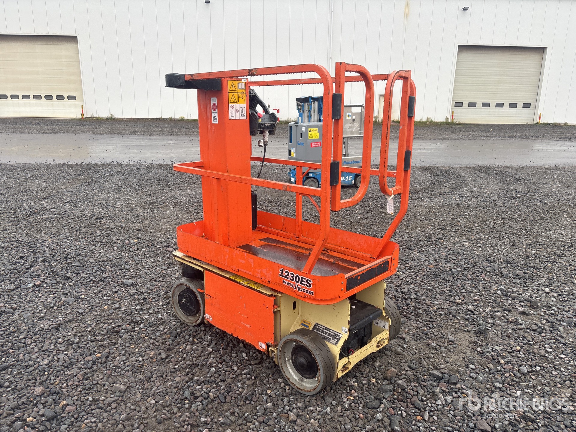 General Appearance with Picture, Left Rear Corner