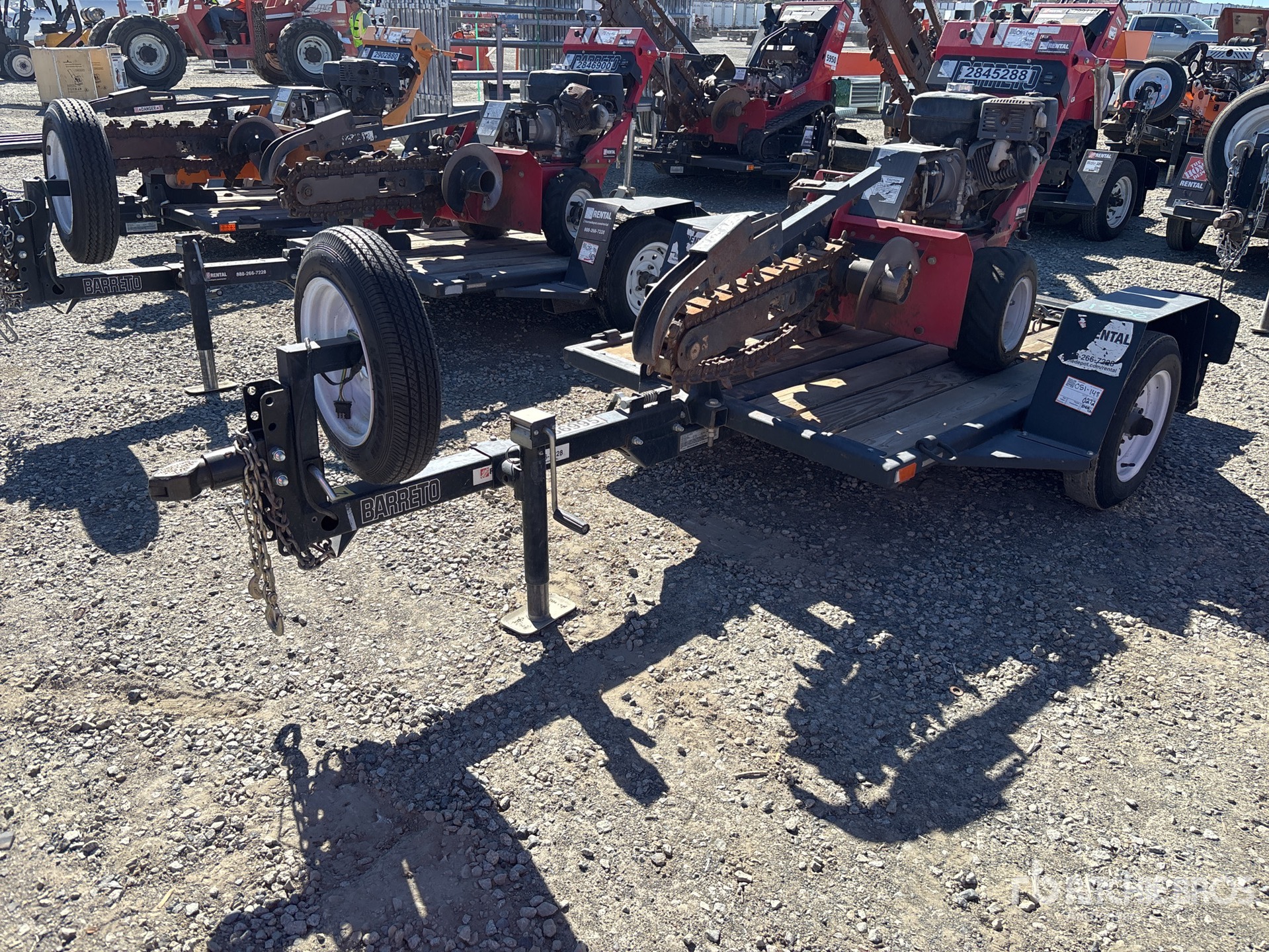 General Appearance with Bild, Ecke vorne links