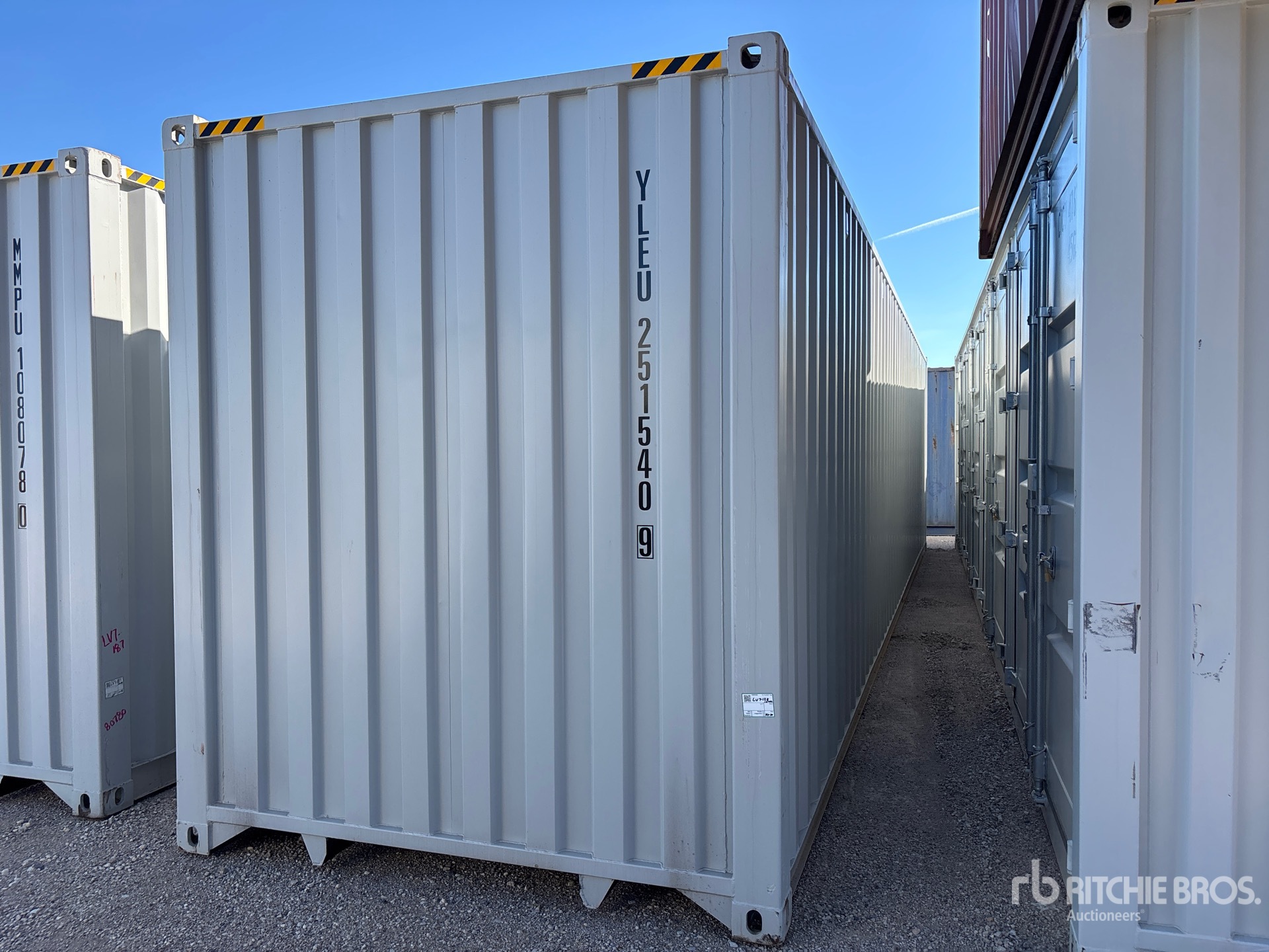 Aspect général with Image, coin arrière droit