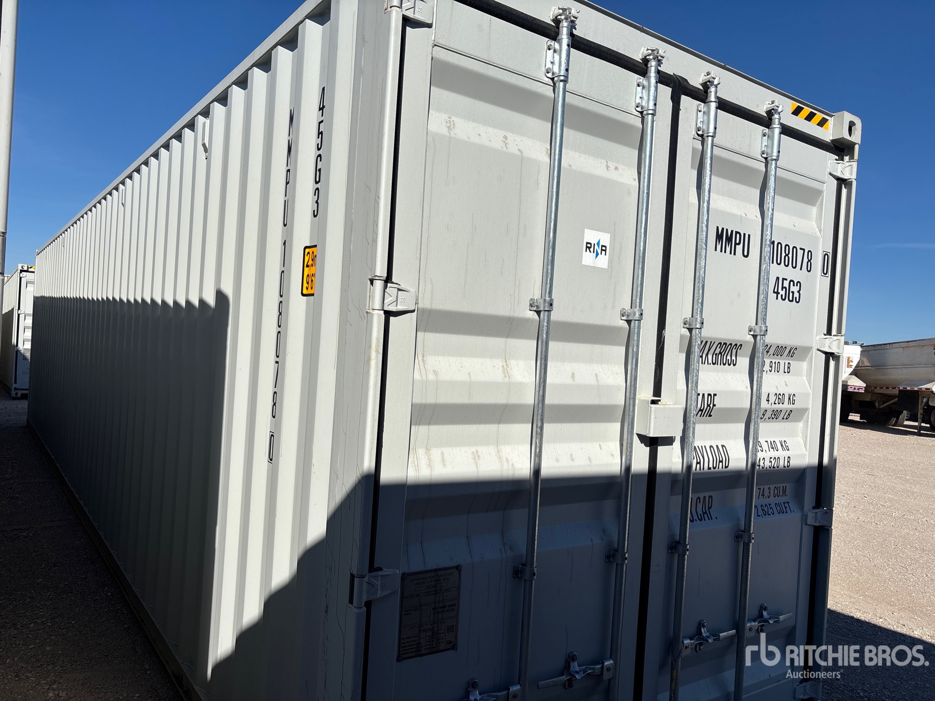 Aspect général with Image, coin avant droit