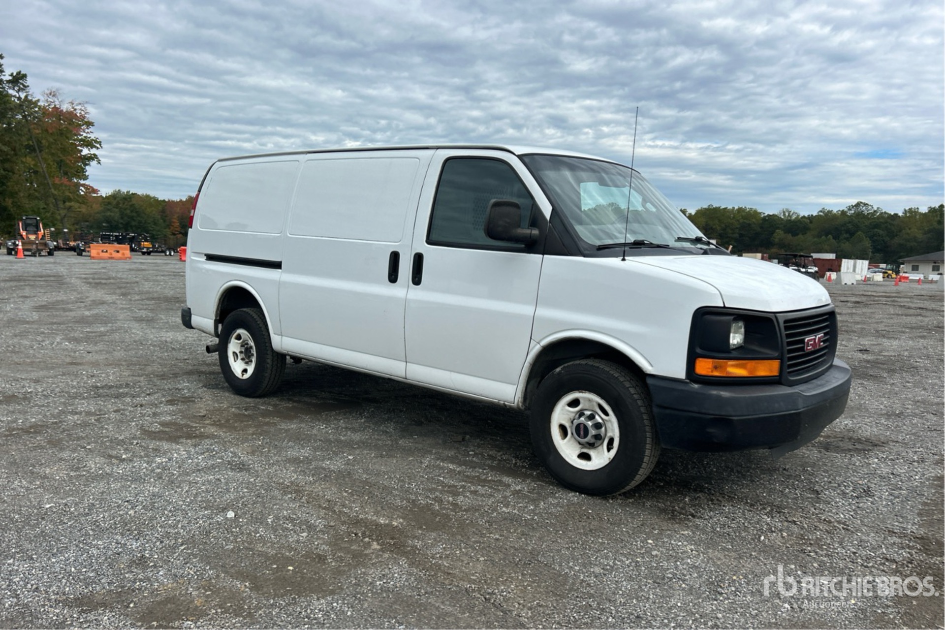 General Appearance with Picture, Right Front Corner