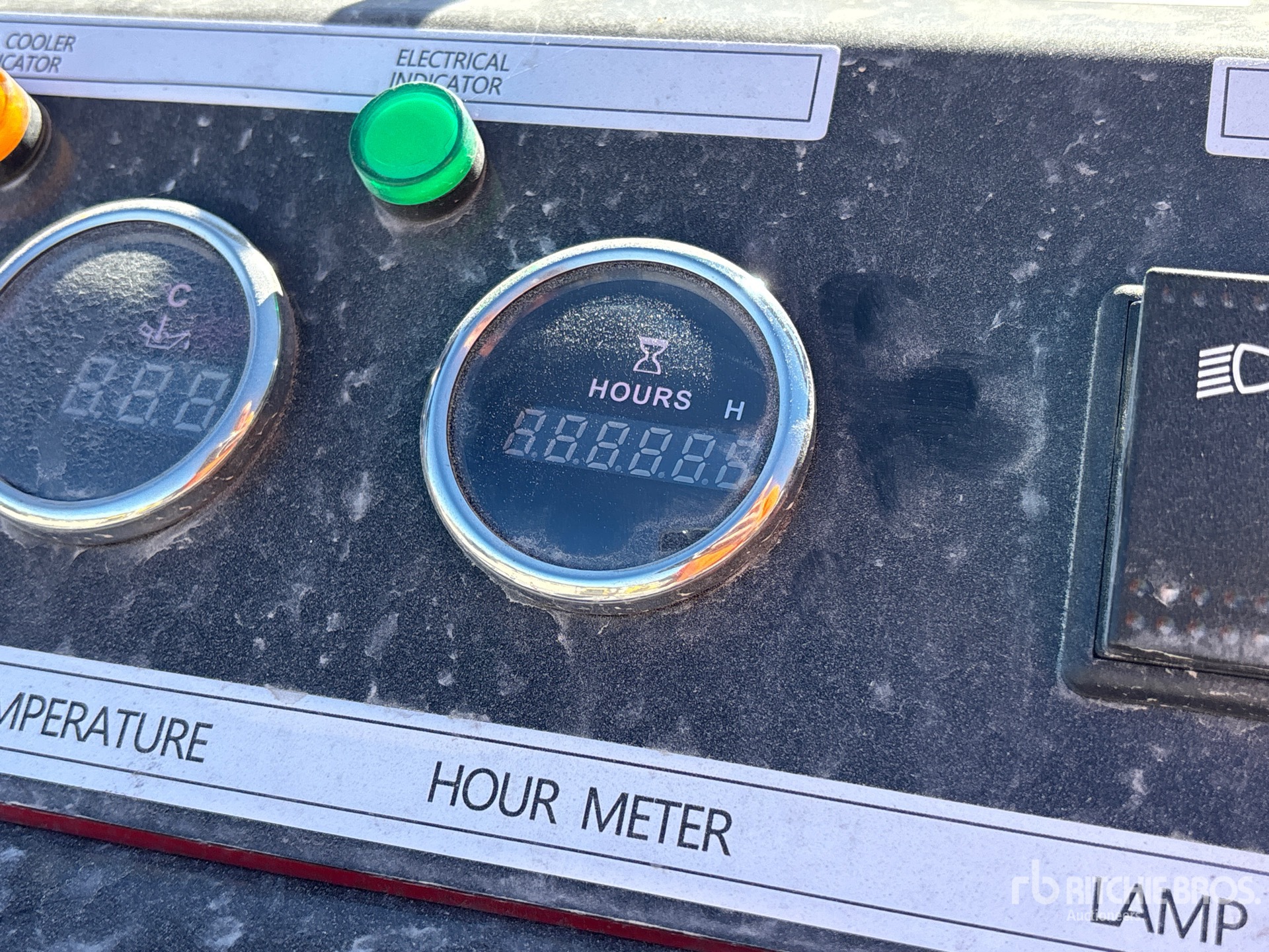 General Appearance with Hour Meter / Odometer