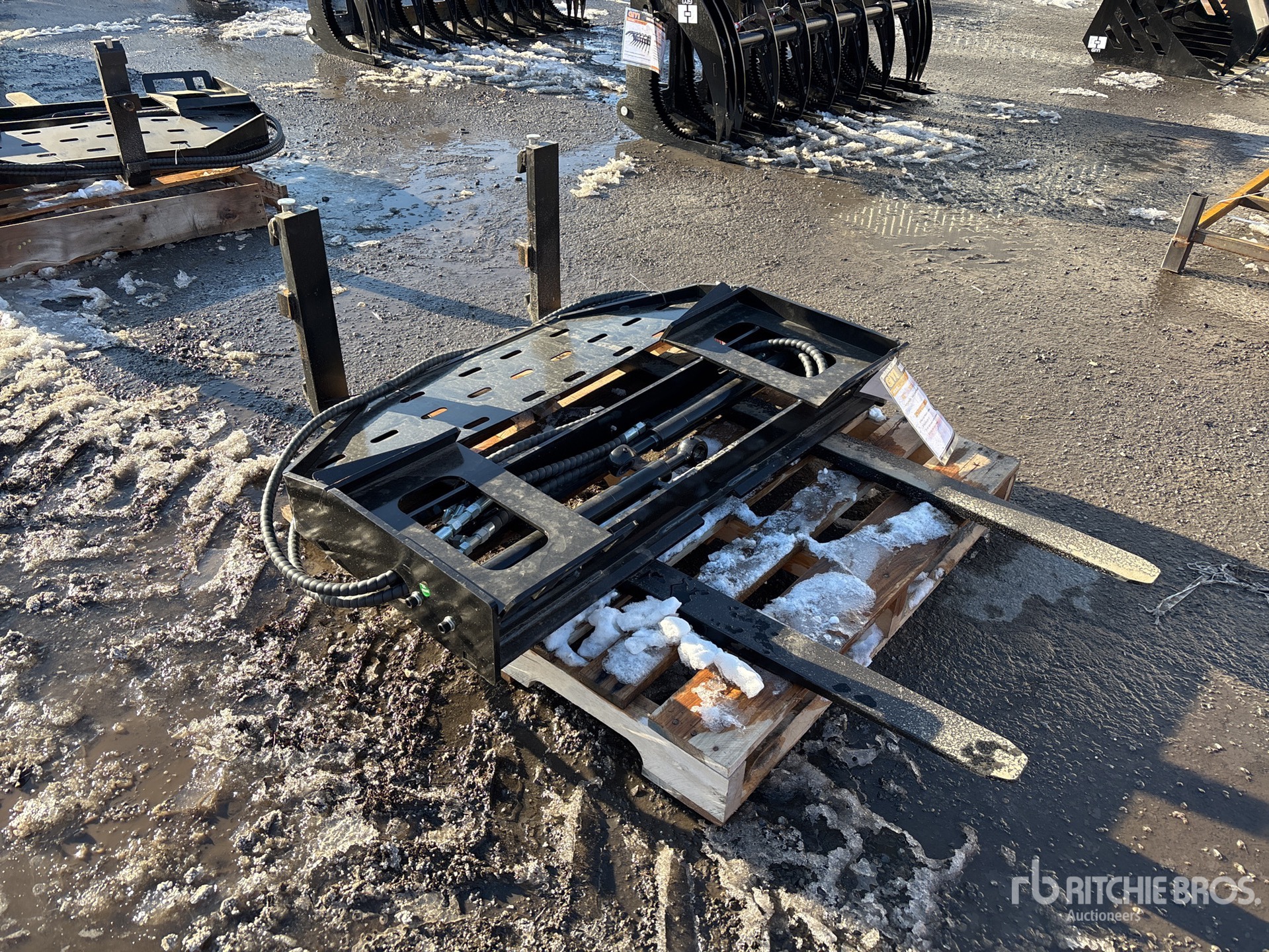 General Appearance with Picture, Right Front Corner