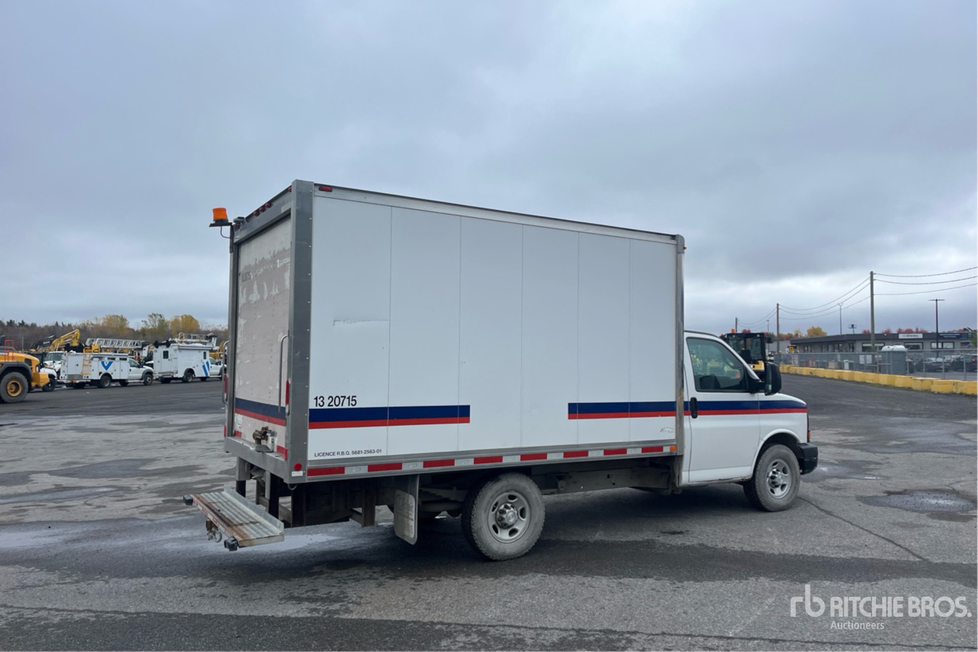 General Appearance with Picture, Right Rear Corner