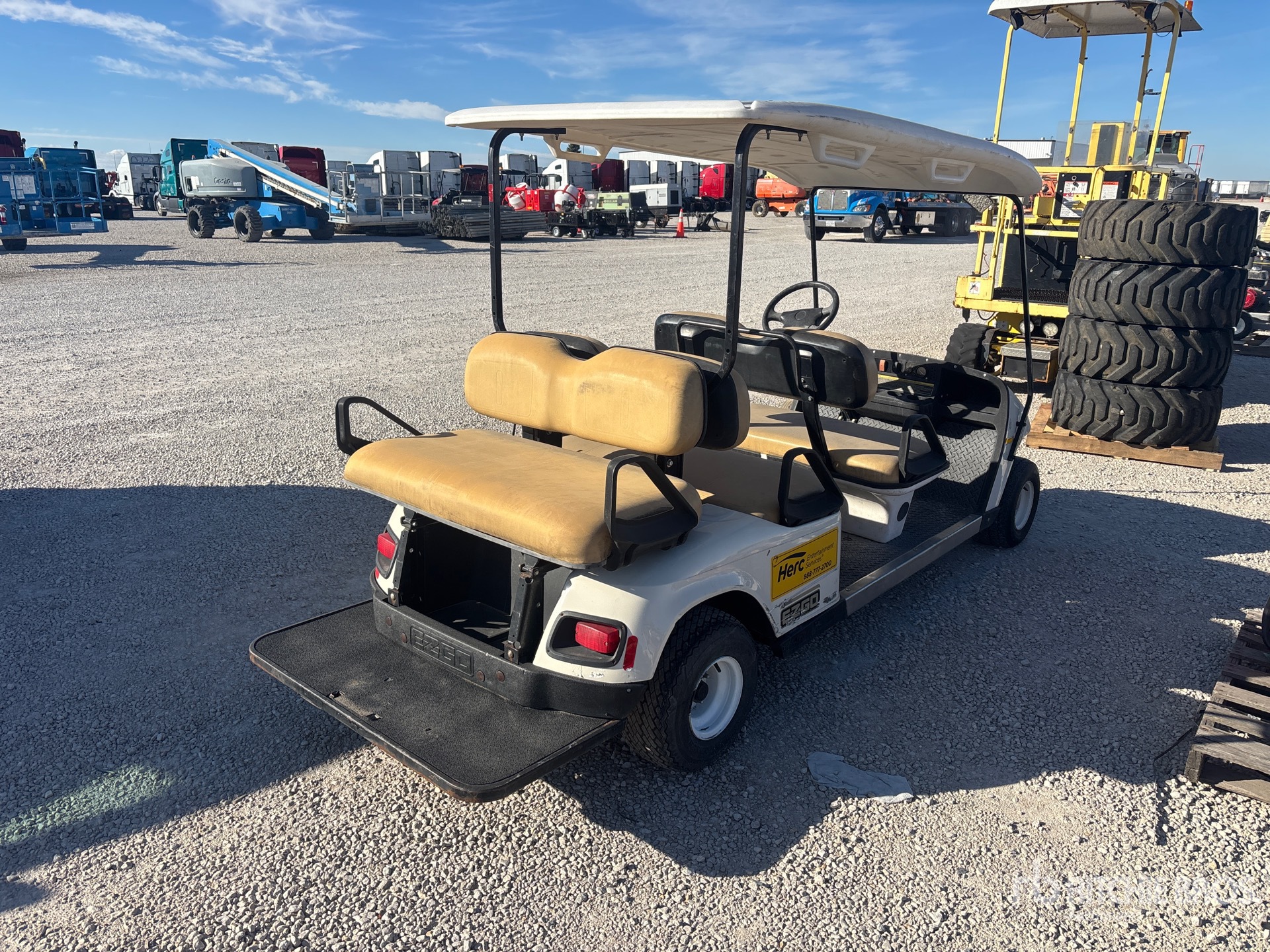 General Appearance with Picture, Right Rear Corner