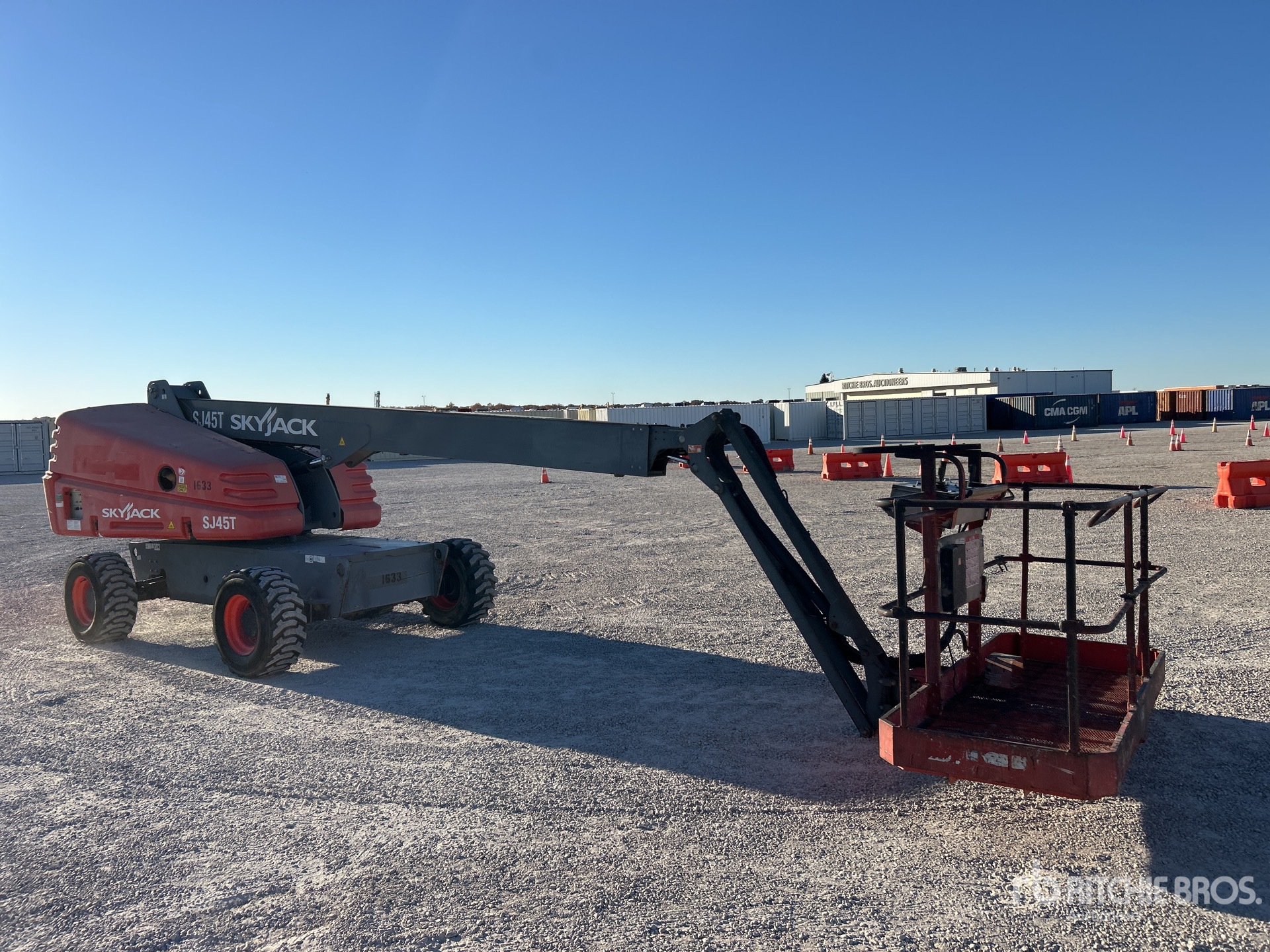 General Appearance with Picture, Right Front Corner