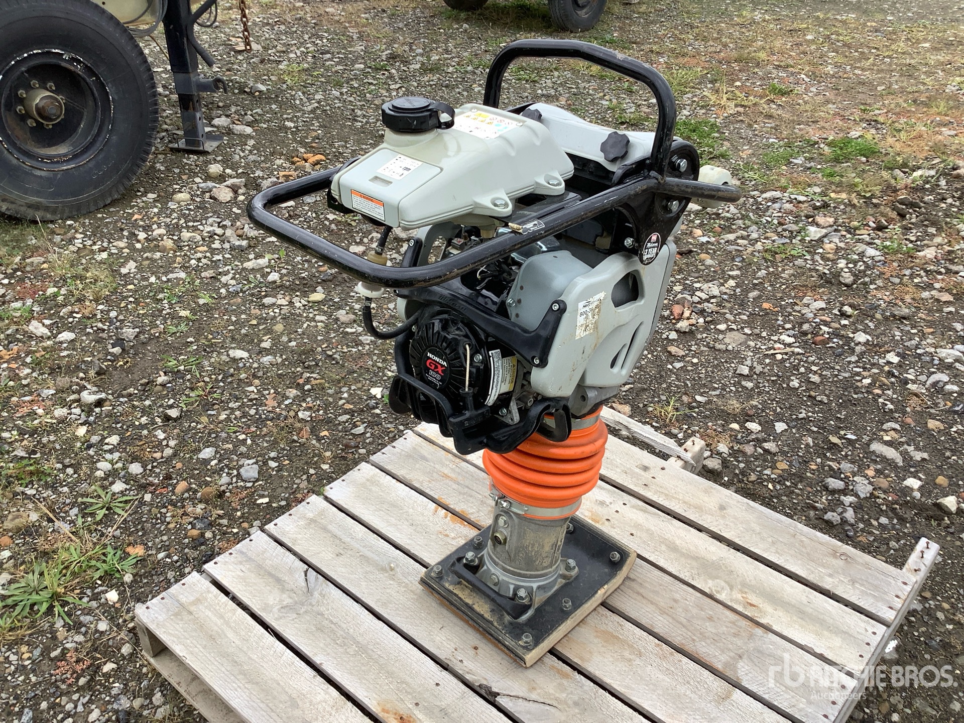 General Appearance with Picture, Right Rear Corner