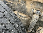 4 Underbody - Truck with 