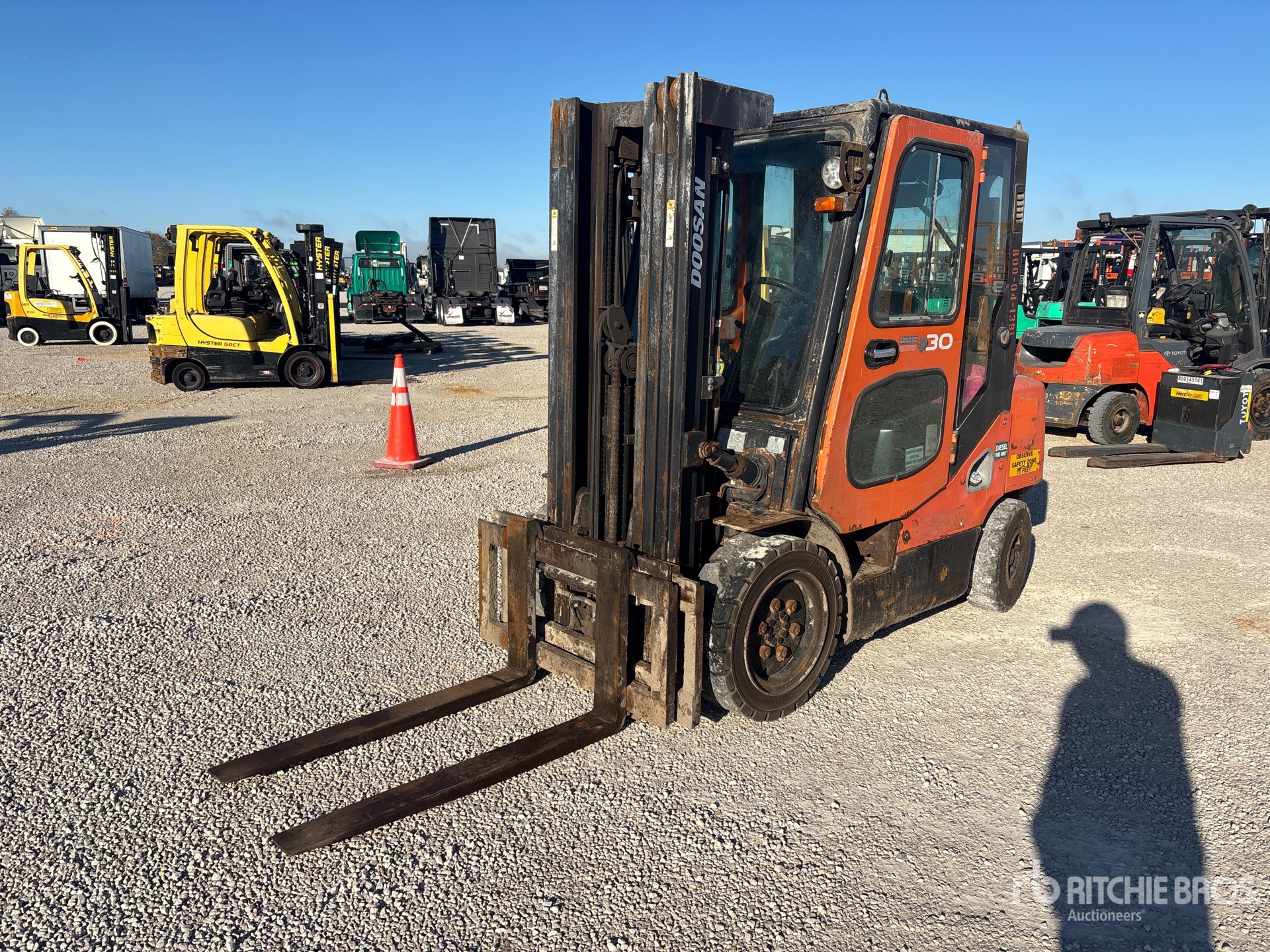 General Appearance with Picture, Left Front Corner