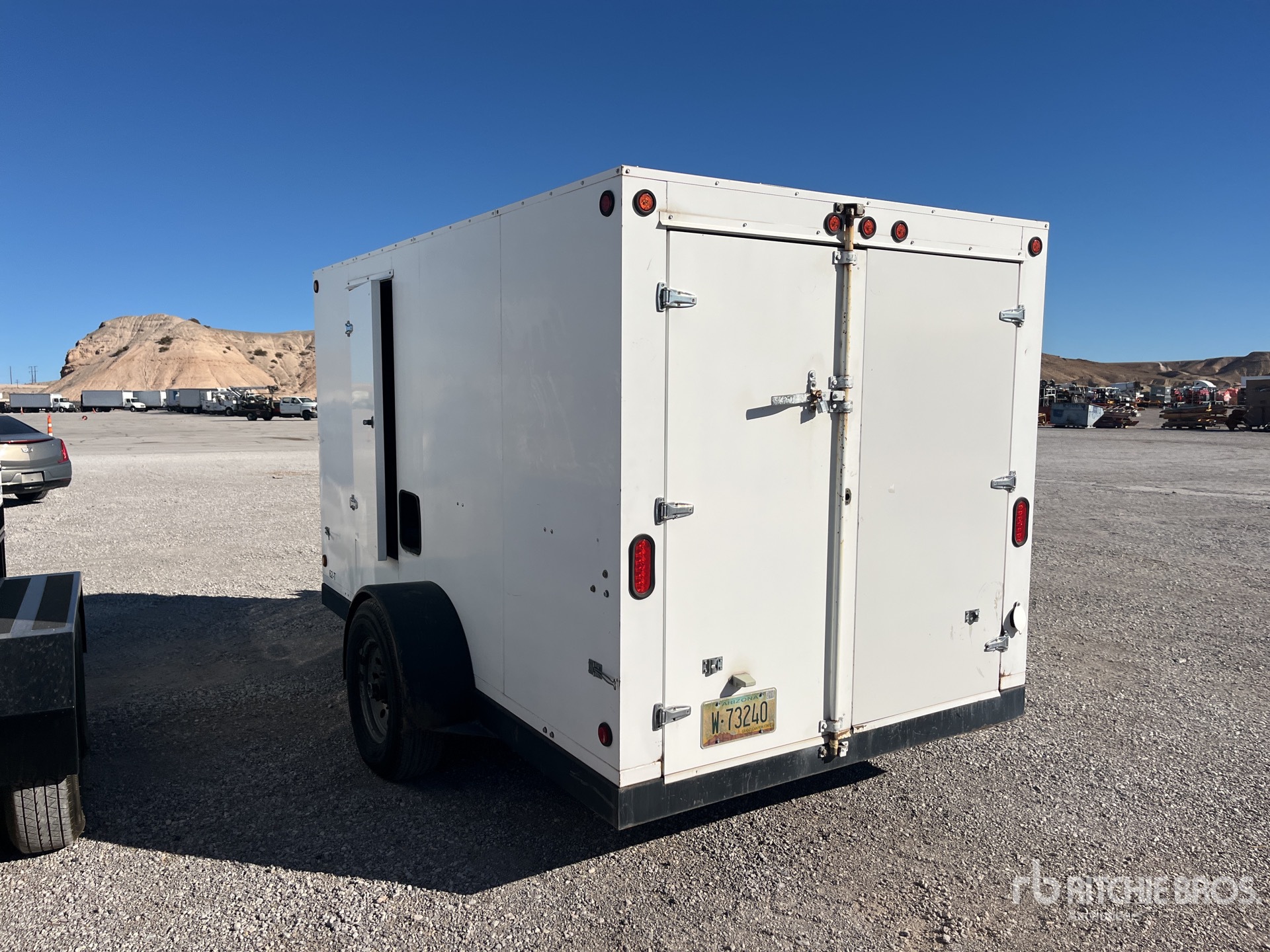 General Appearance with Picture, Left Rear Corner