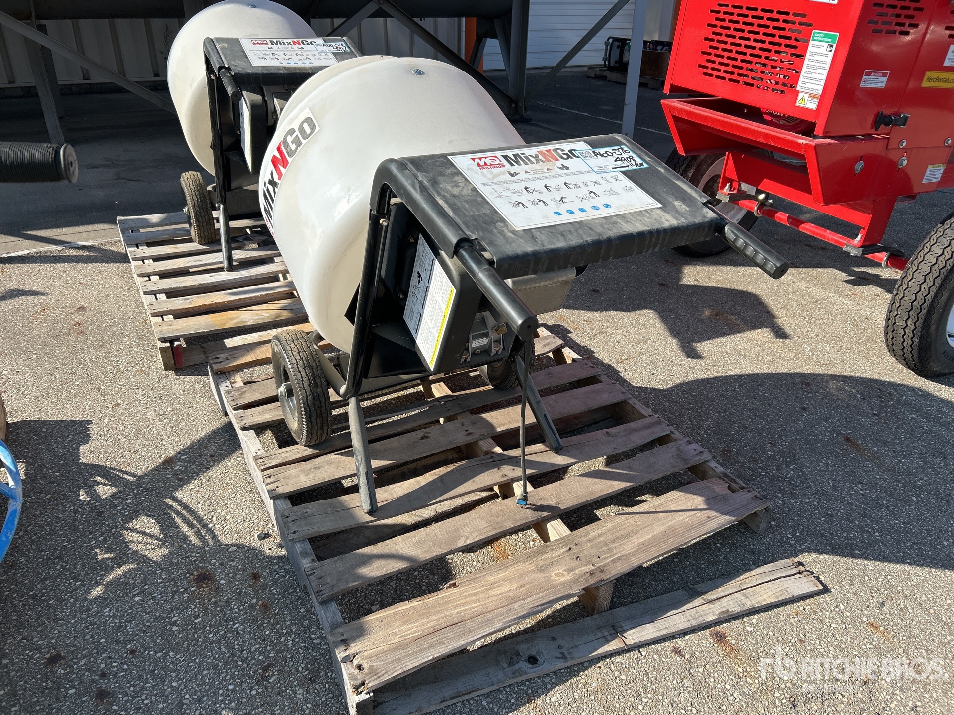 General Appearance with Bild, Ecke hinten links