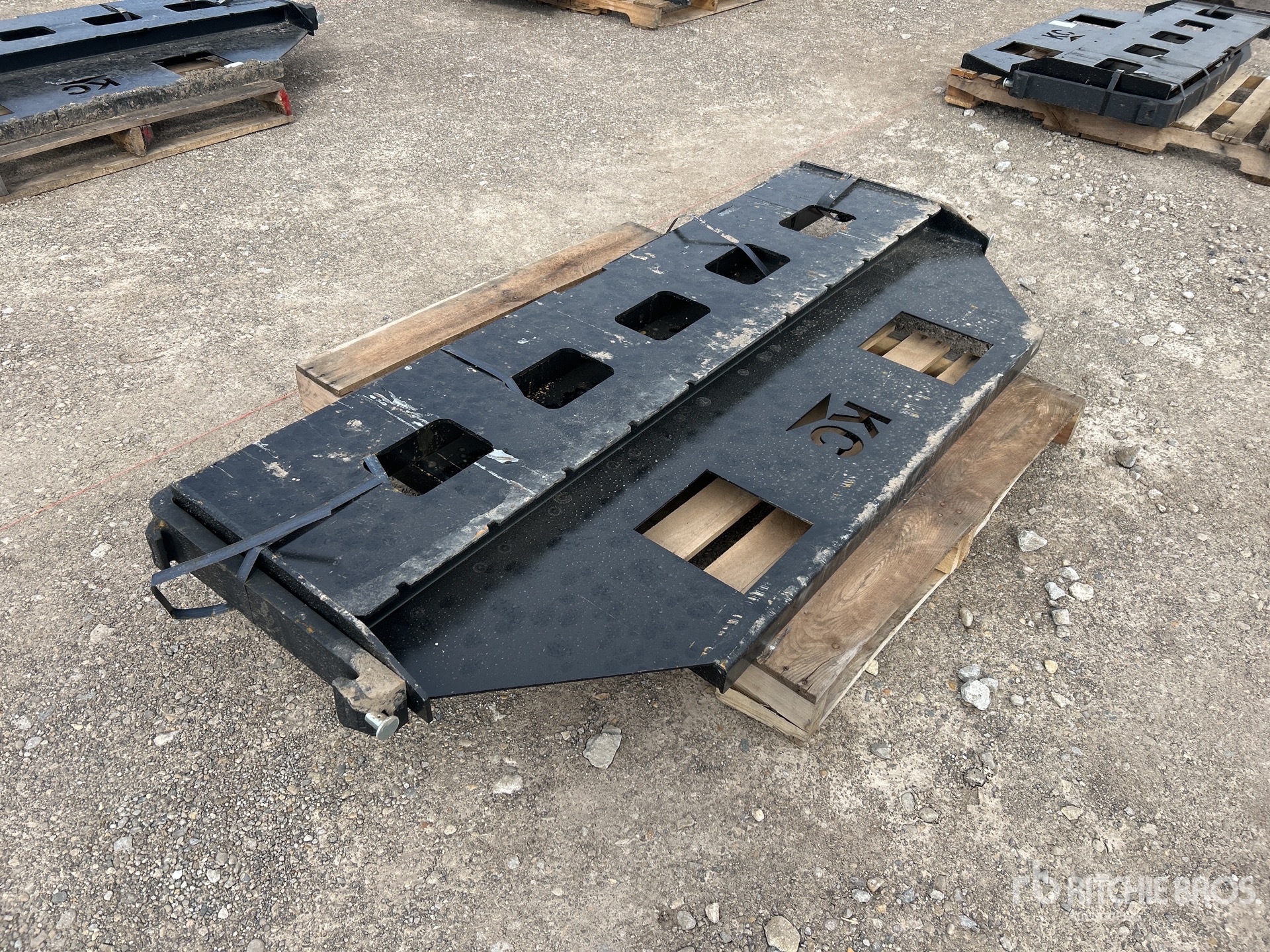 General Appearance with Bild, Ecke vorne rechts