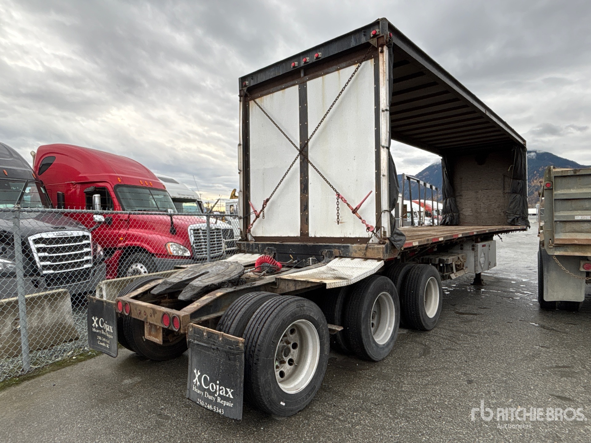 General Appearance with Imagen: esquina trasera derecha