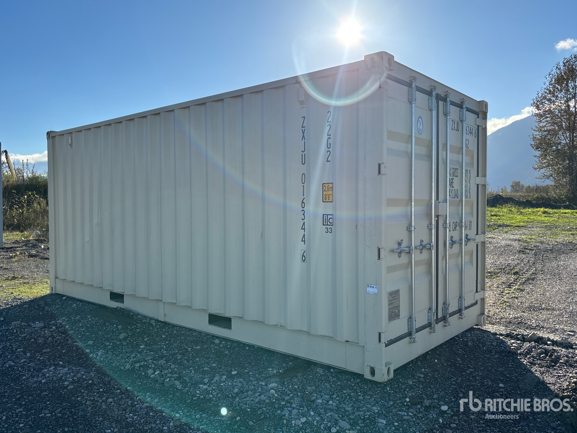 General Appearance with Picture, Right Front Corner