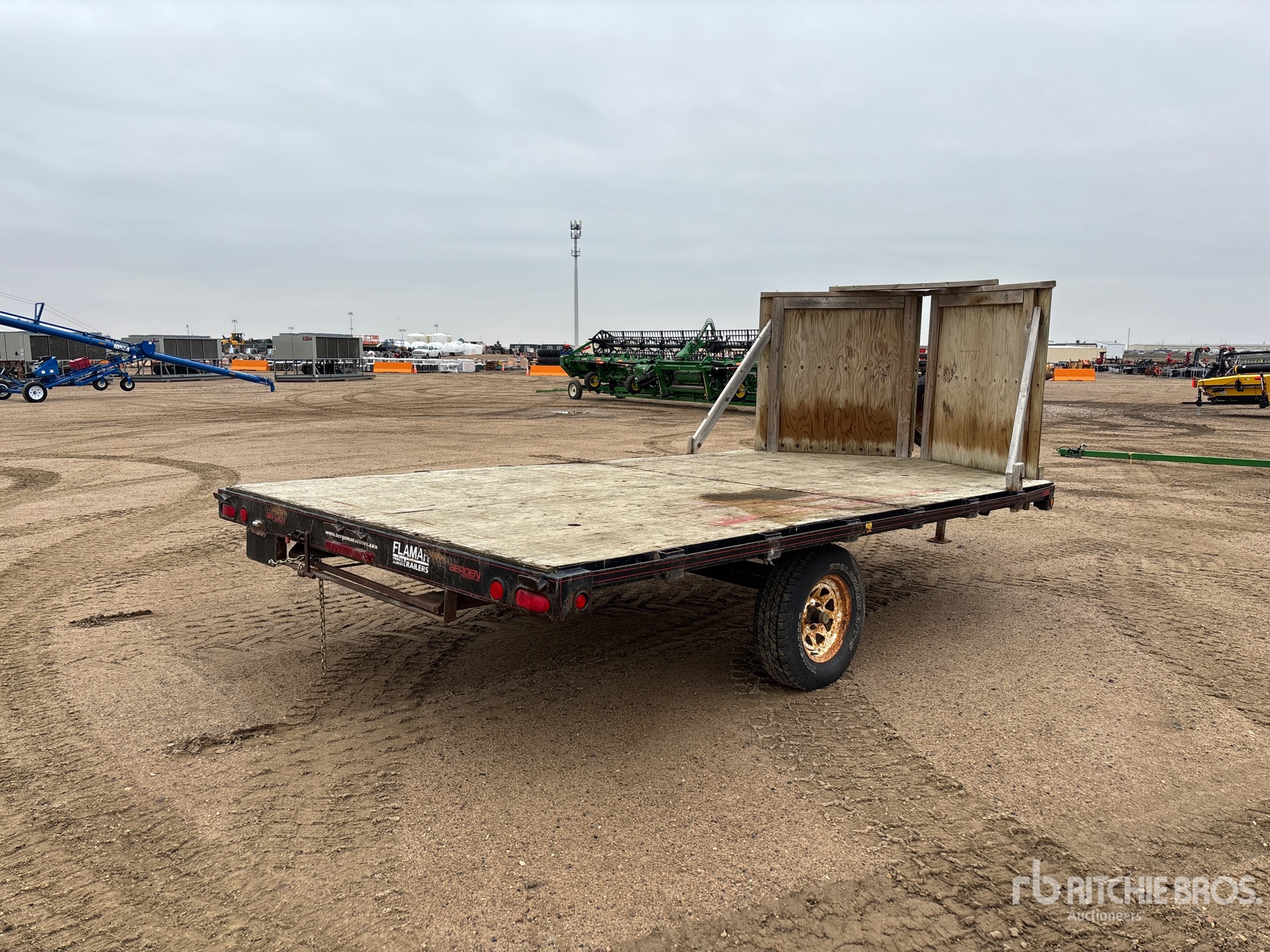 General Appearance with Picture, Right Rear Corner