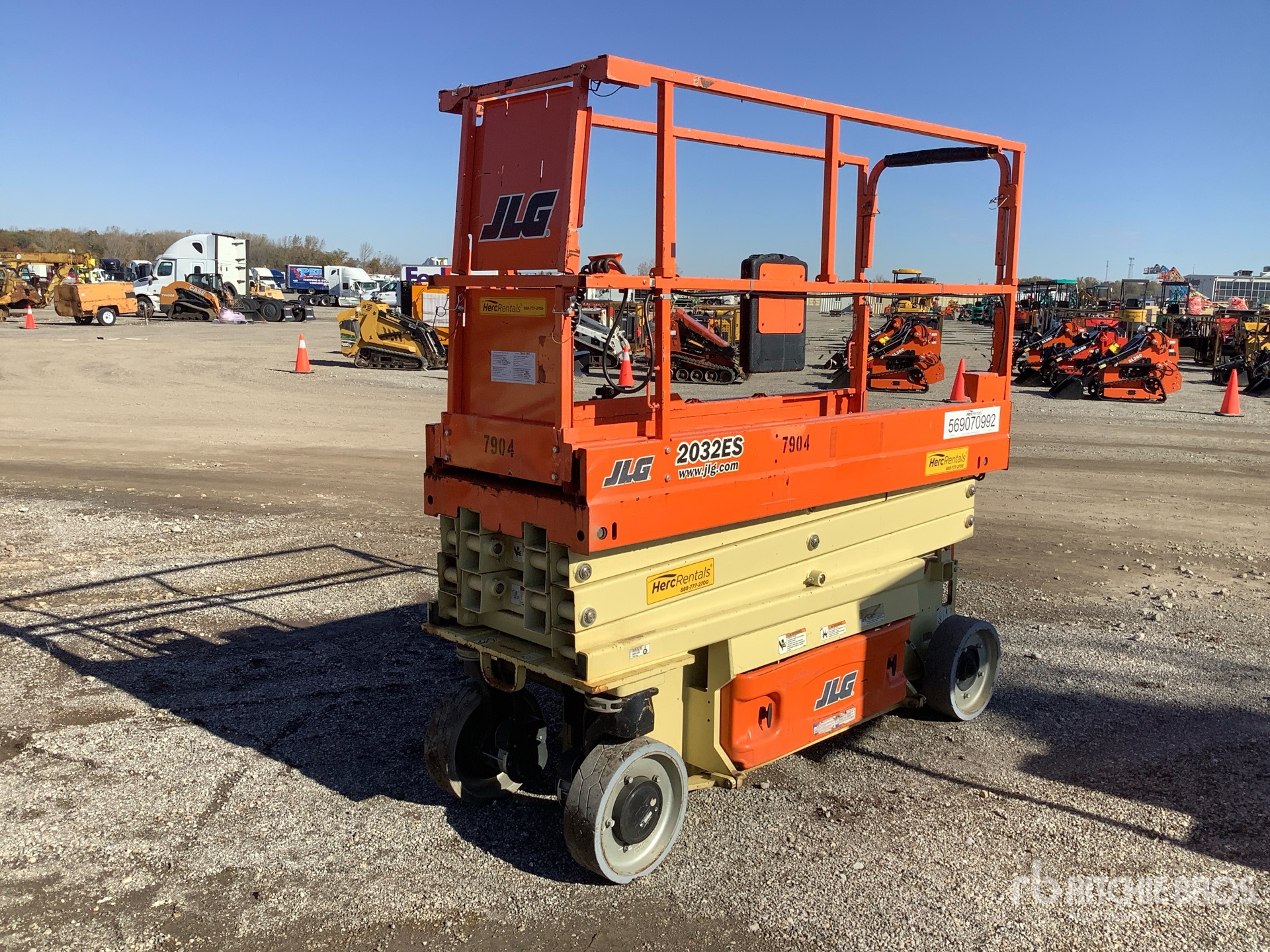 General Appearance with Picture, Left Front Corner