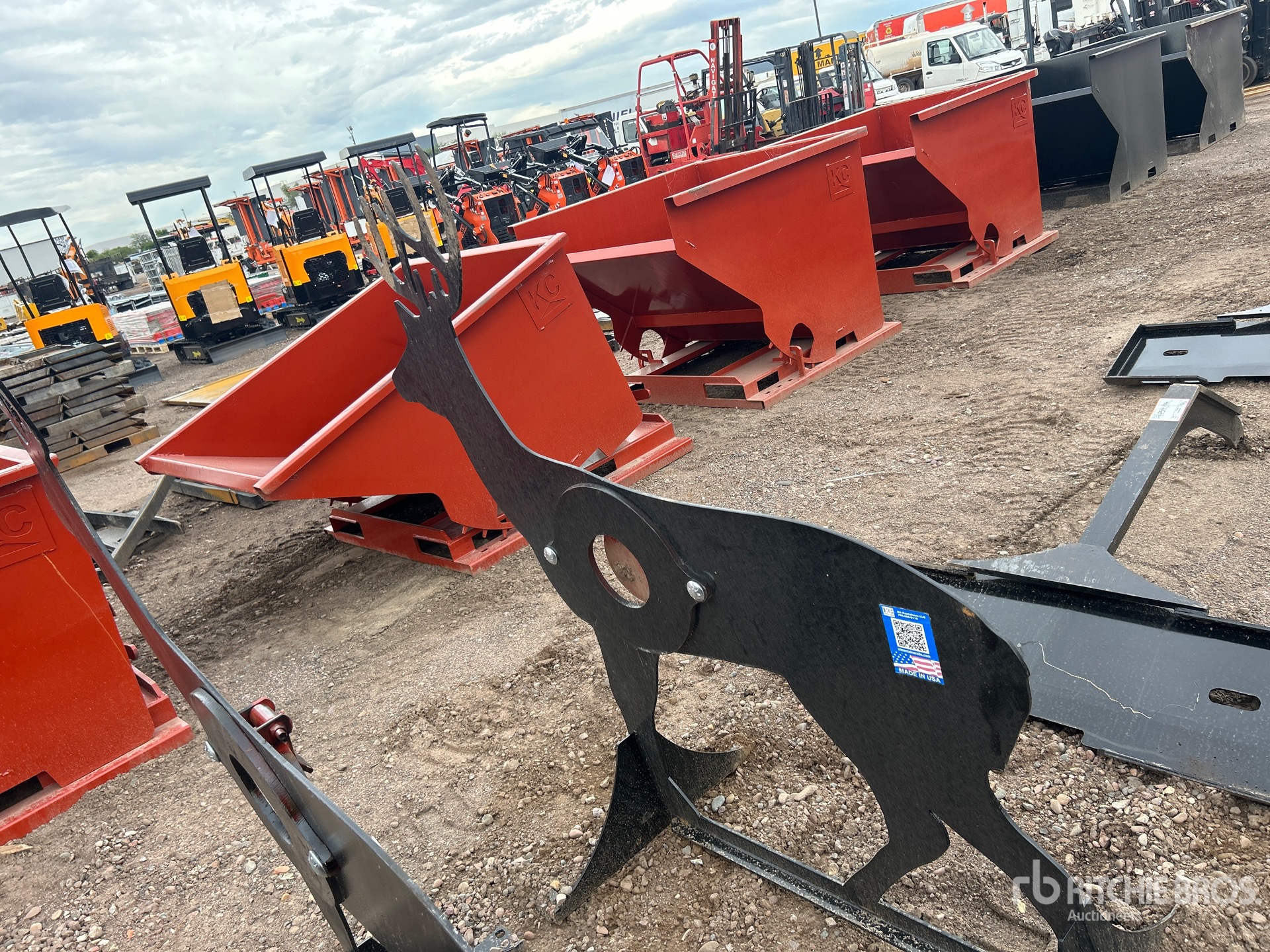 General Appearance with Featured Photo