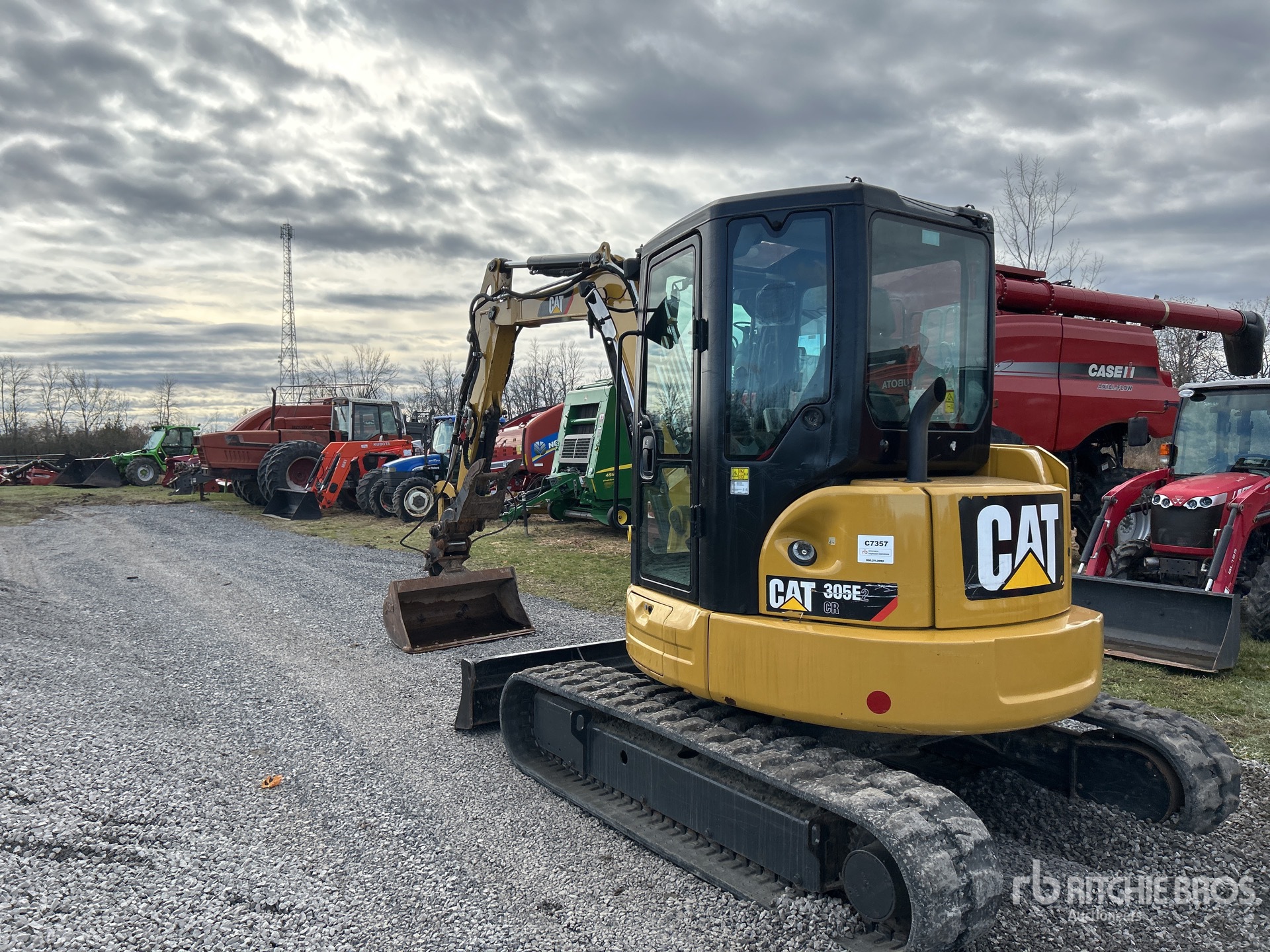 General Appearance with Picture, Left Rear Corner