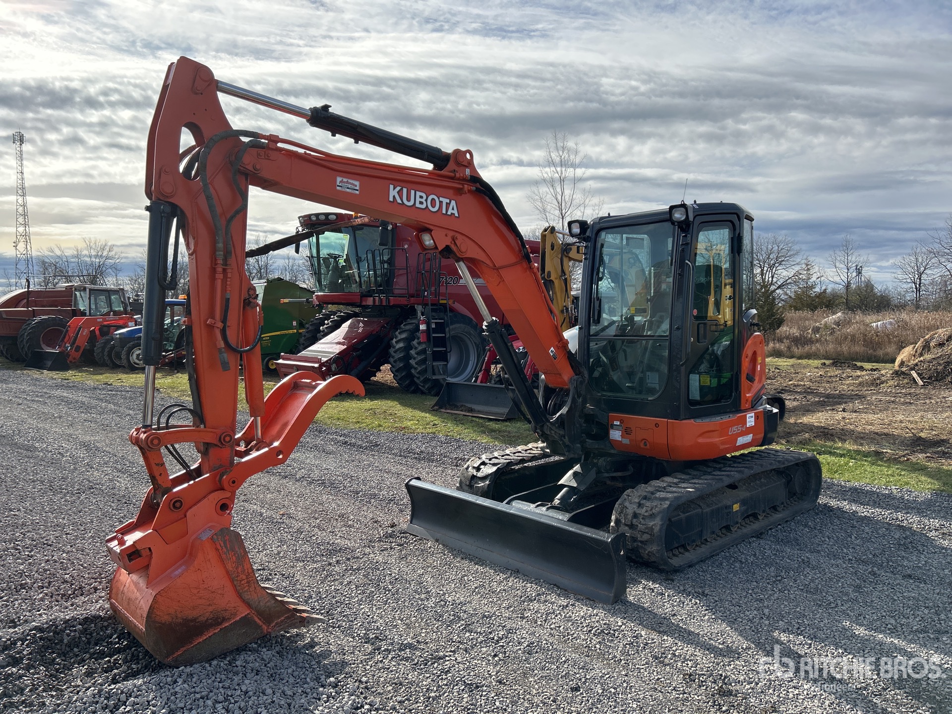 General Appearance with Picture, Left Front Corner