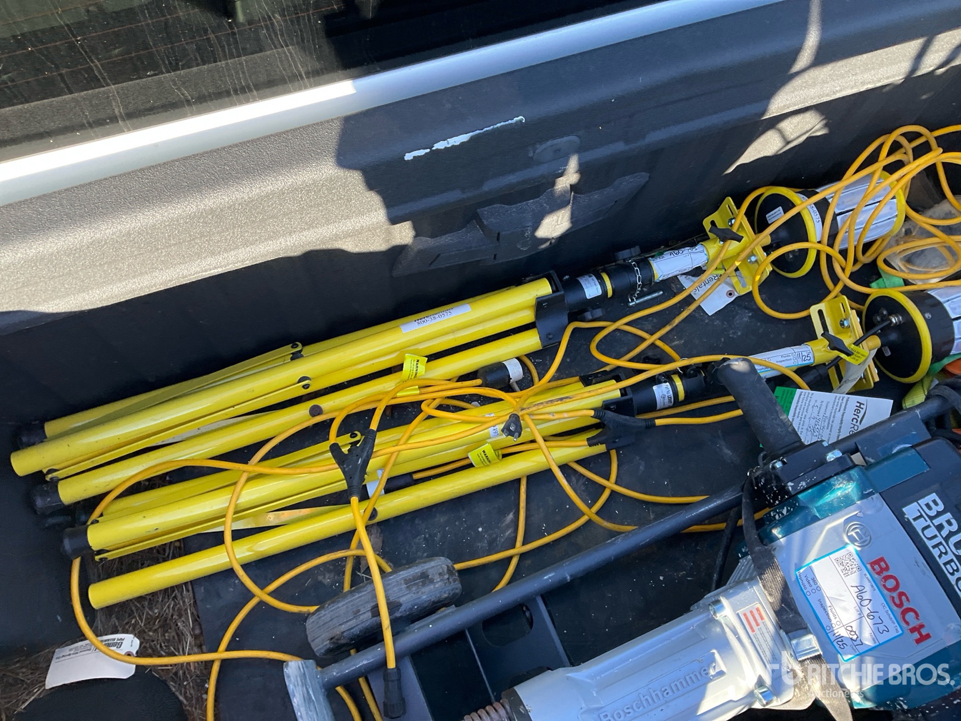 General Appearance with Featured Photo