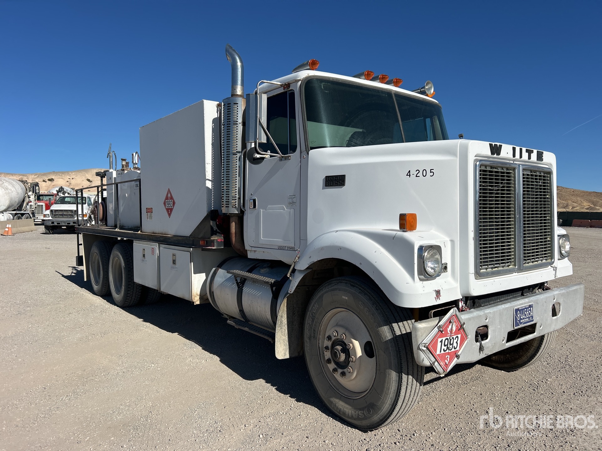 General Appearance with Foto, angolo anteriore destro