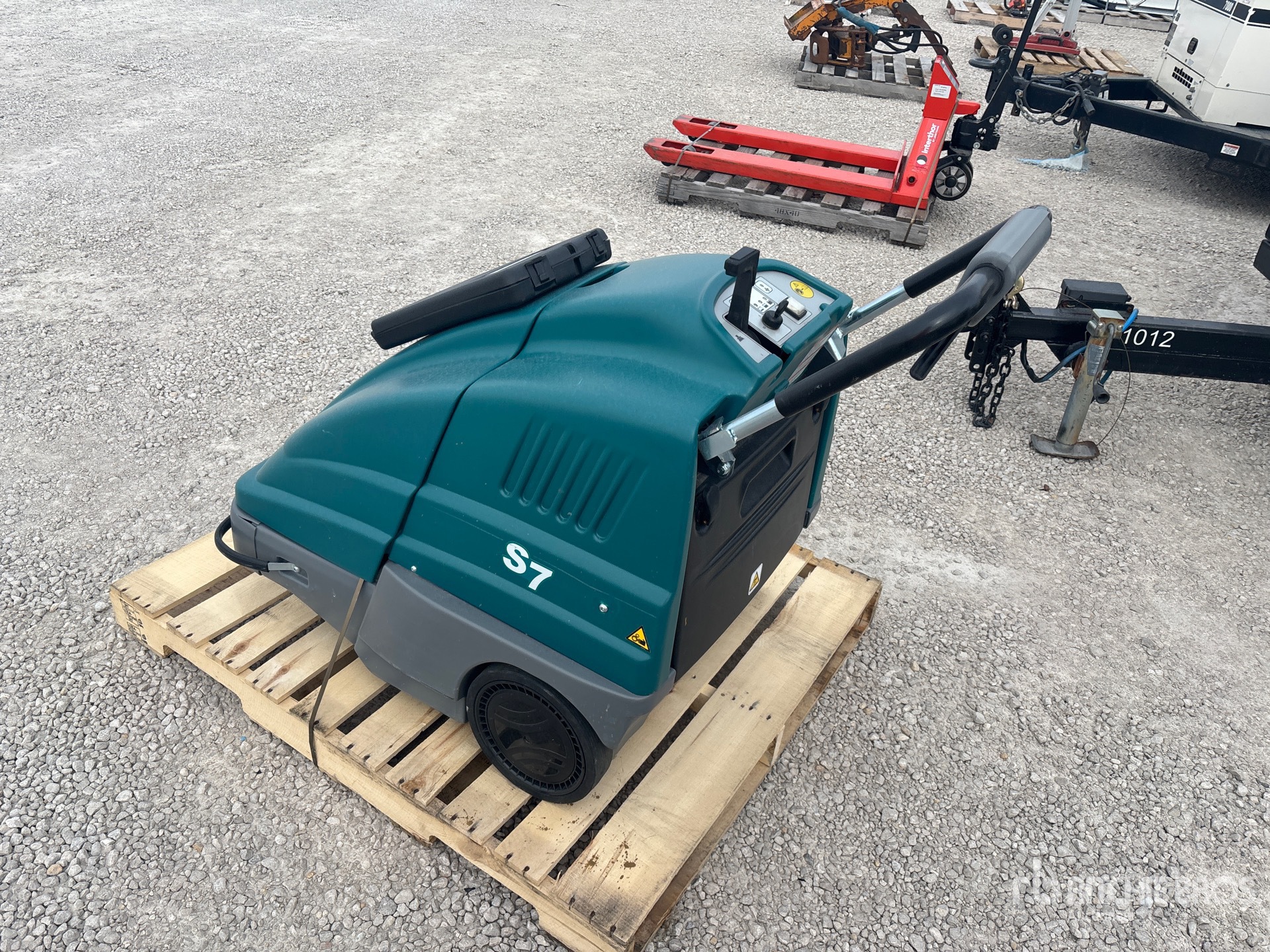 Aspect général with Image, coin arrière gauche