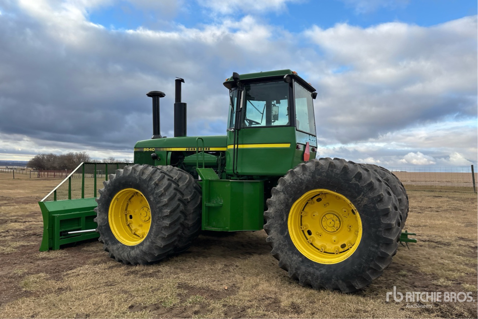 General Appearance with Imagen: esquina trasera izquierda