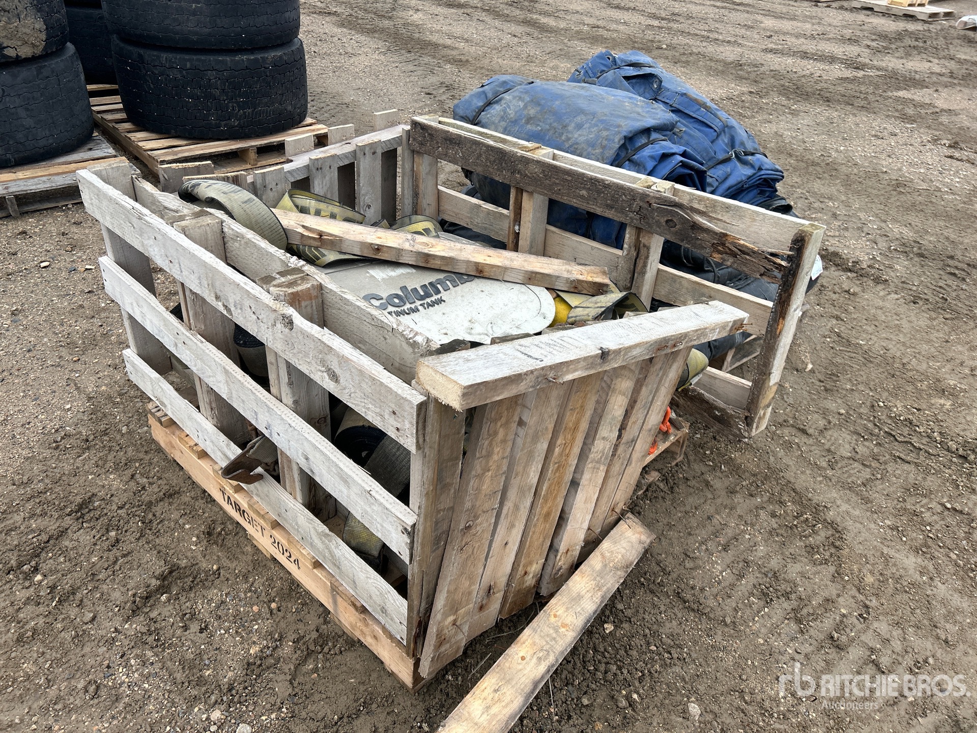 General Appearance with Bild, Ecke vorne rechts