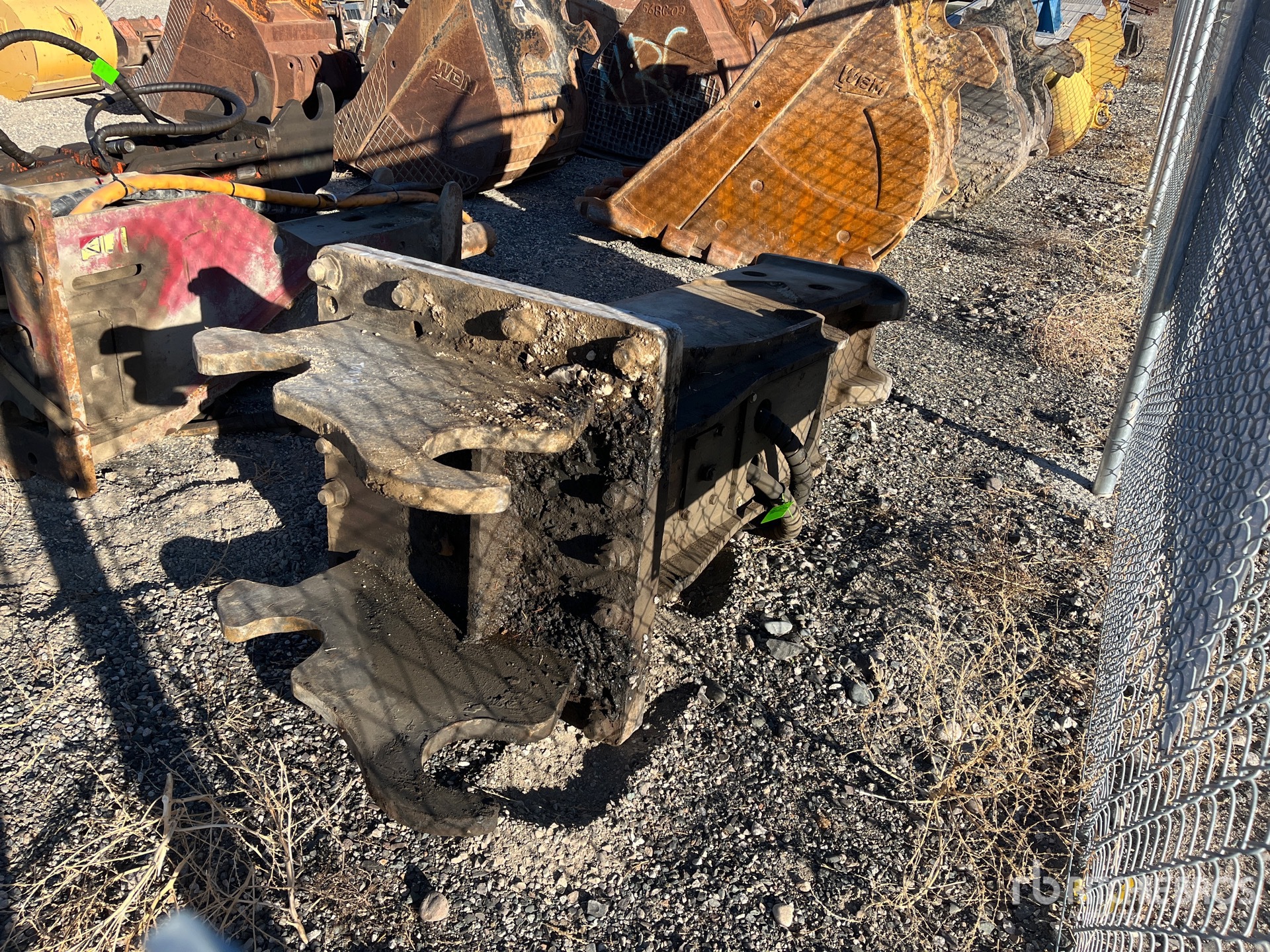 Aspect général with Image, coin arrière droit