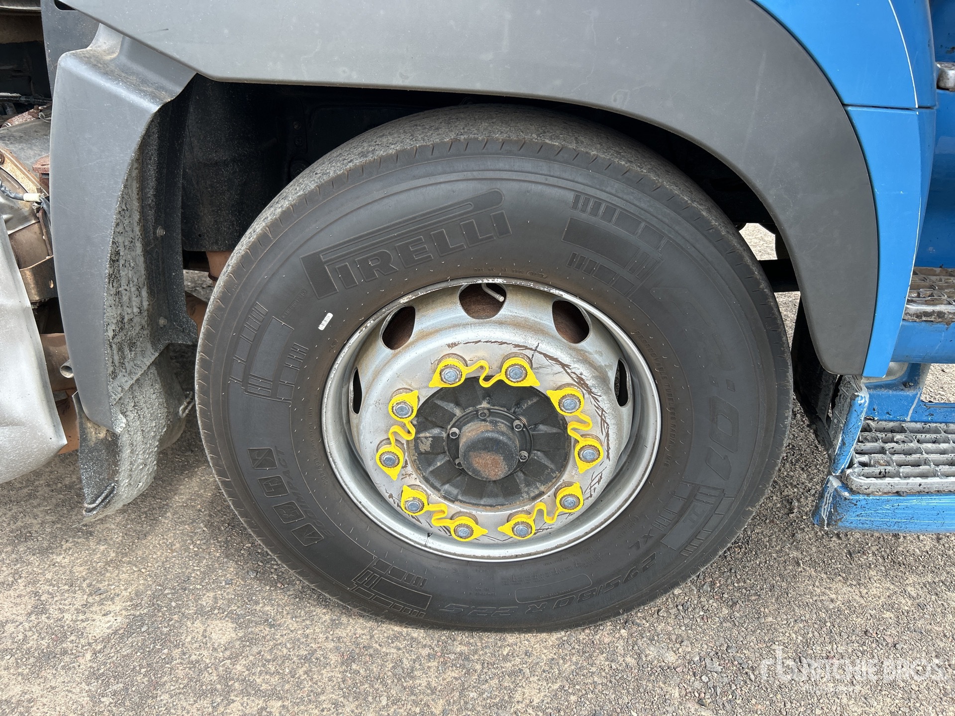 Underbody with 