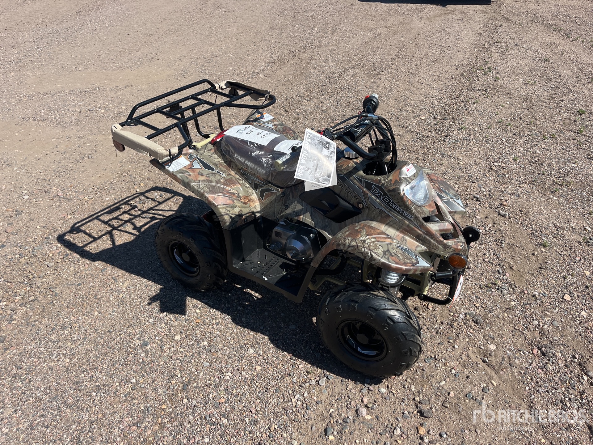 General Appearance with Picture, Right Front Corner