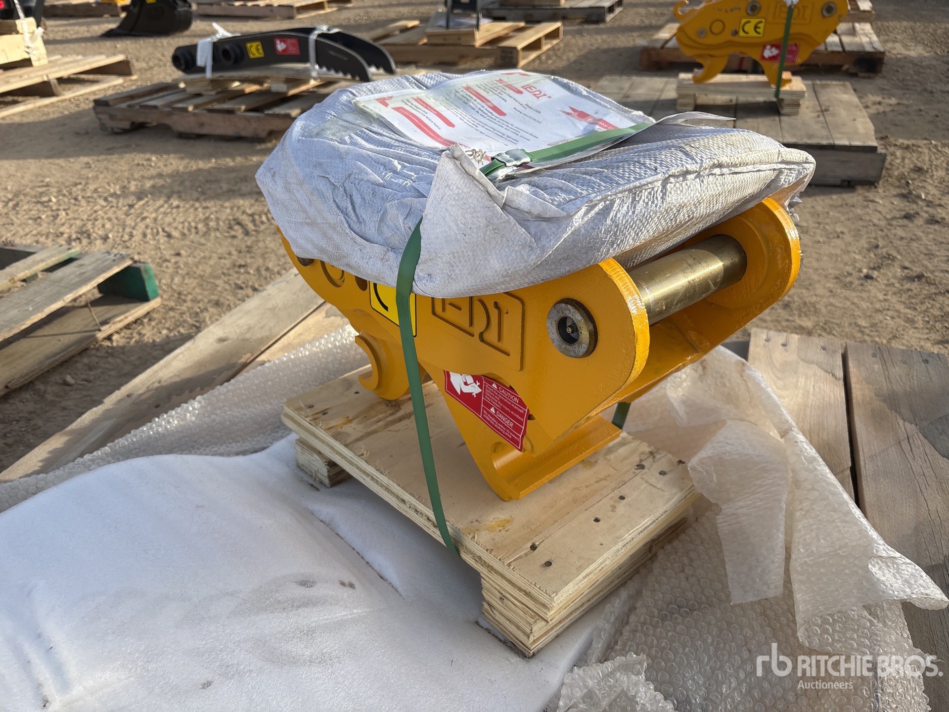 General Appearance with Bild, Ecke hinten rechts