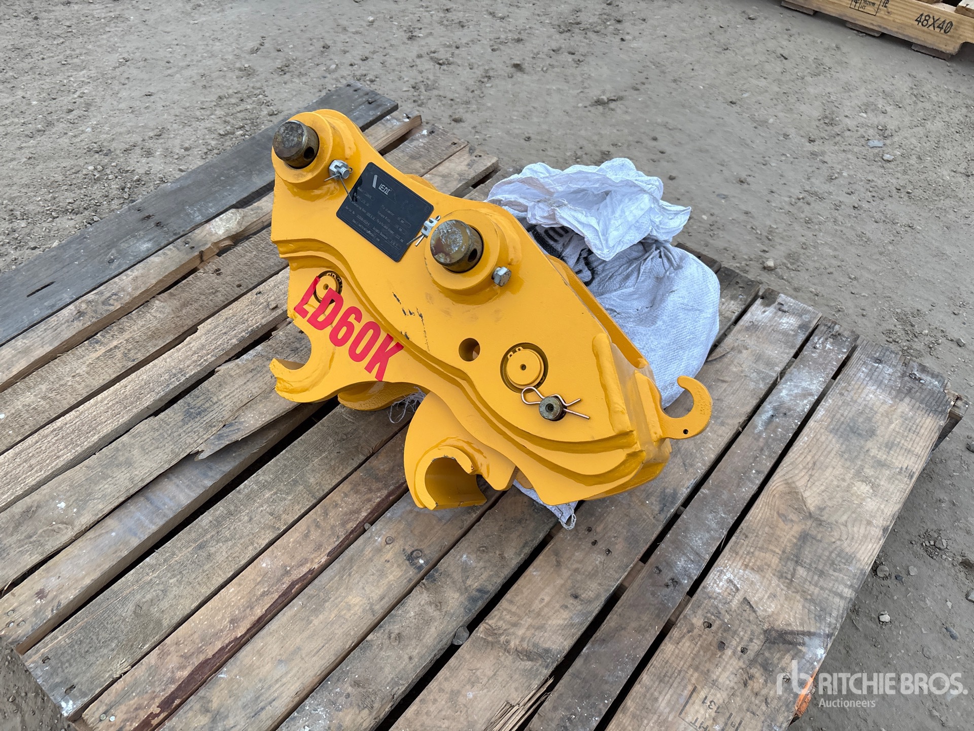 General Appearance with Bild, Ecke hinten links