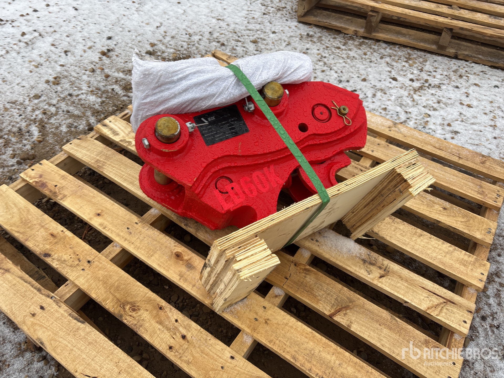 General Appearance with Bild, Ecke vorne rechts