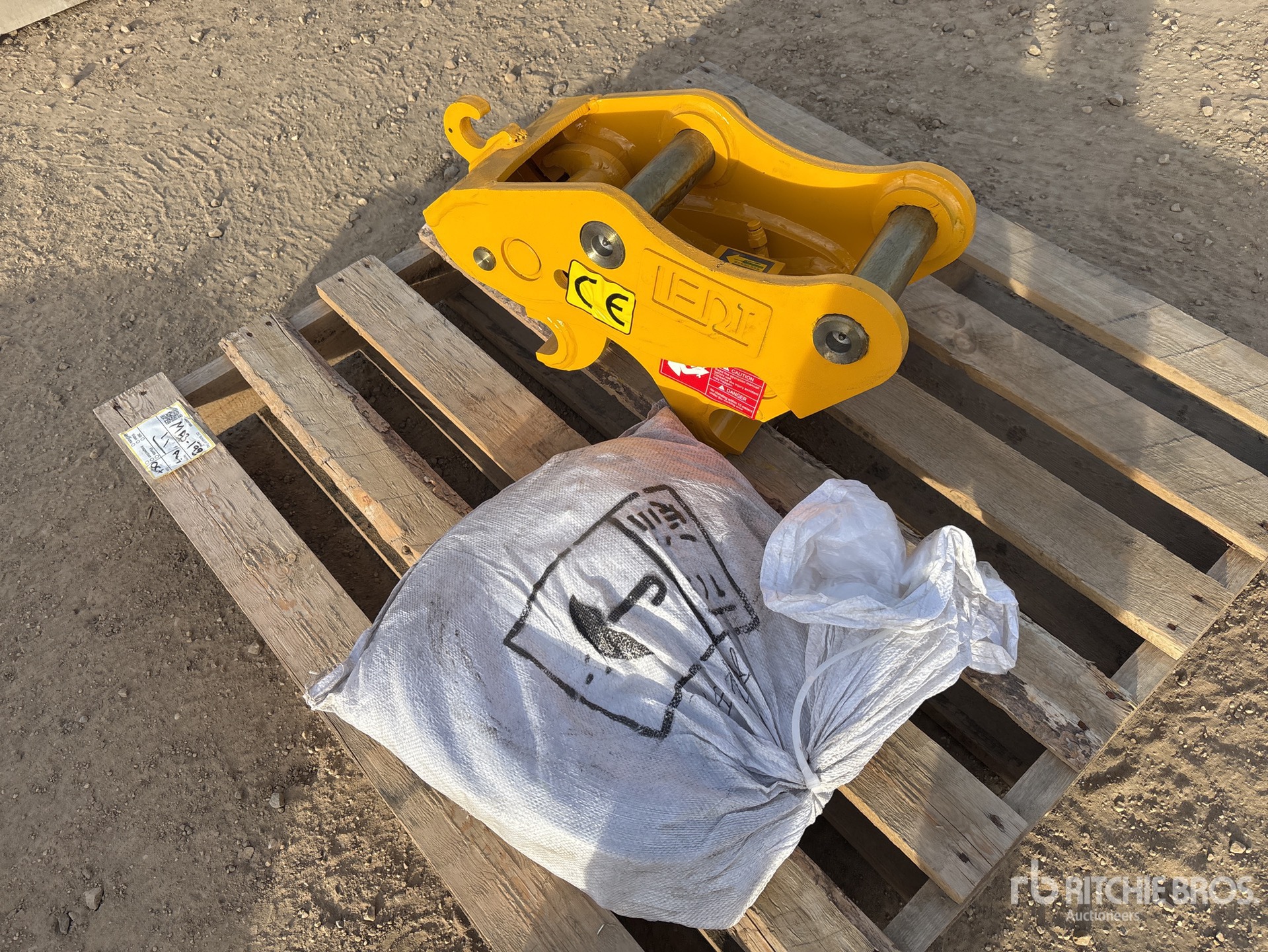 General Appearance with Bild, Ecke hinten rechts