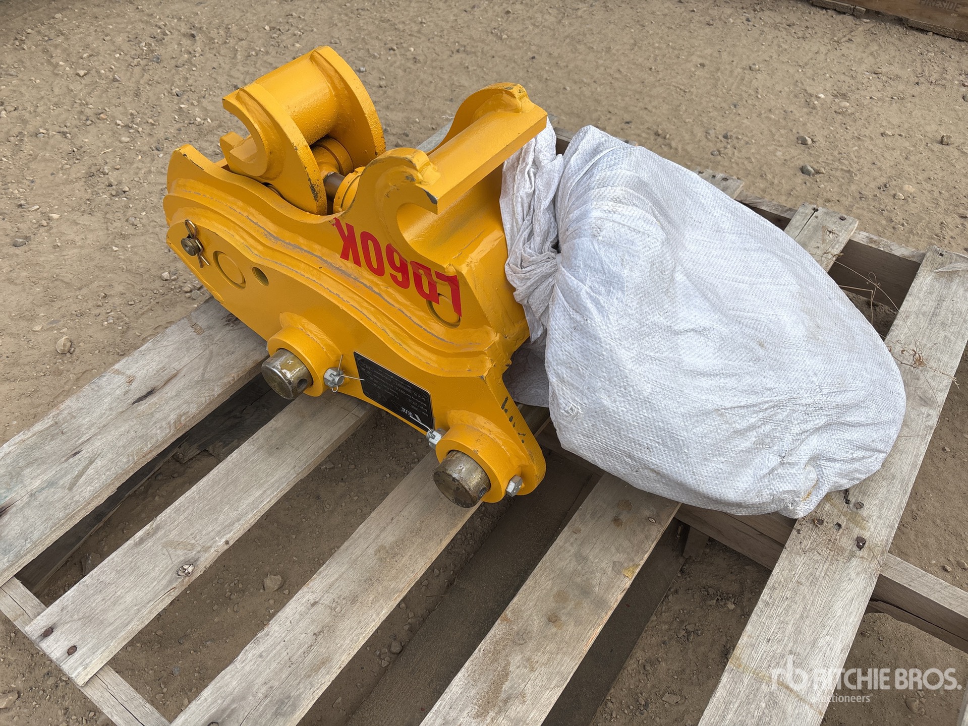 General Appearance with Bild, Ecke hinten links