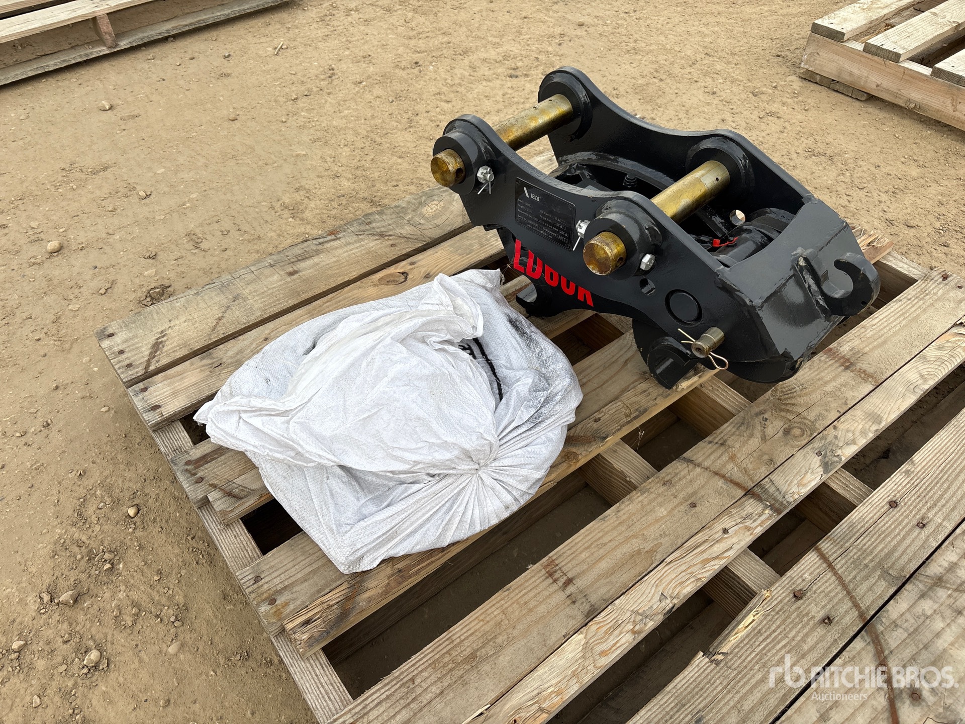 General Appearance with Bild, Ecke hinten links