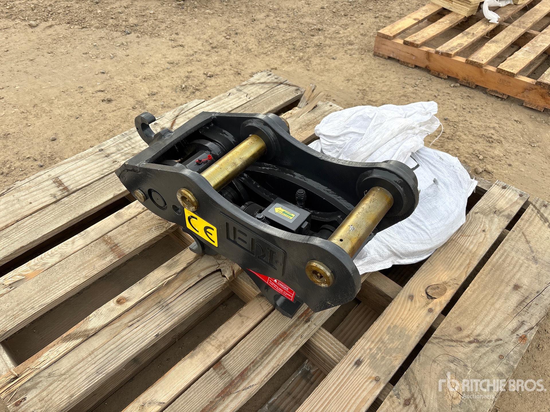 General Appearance with Bild, Ecke vorne rechts