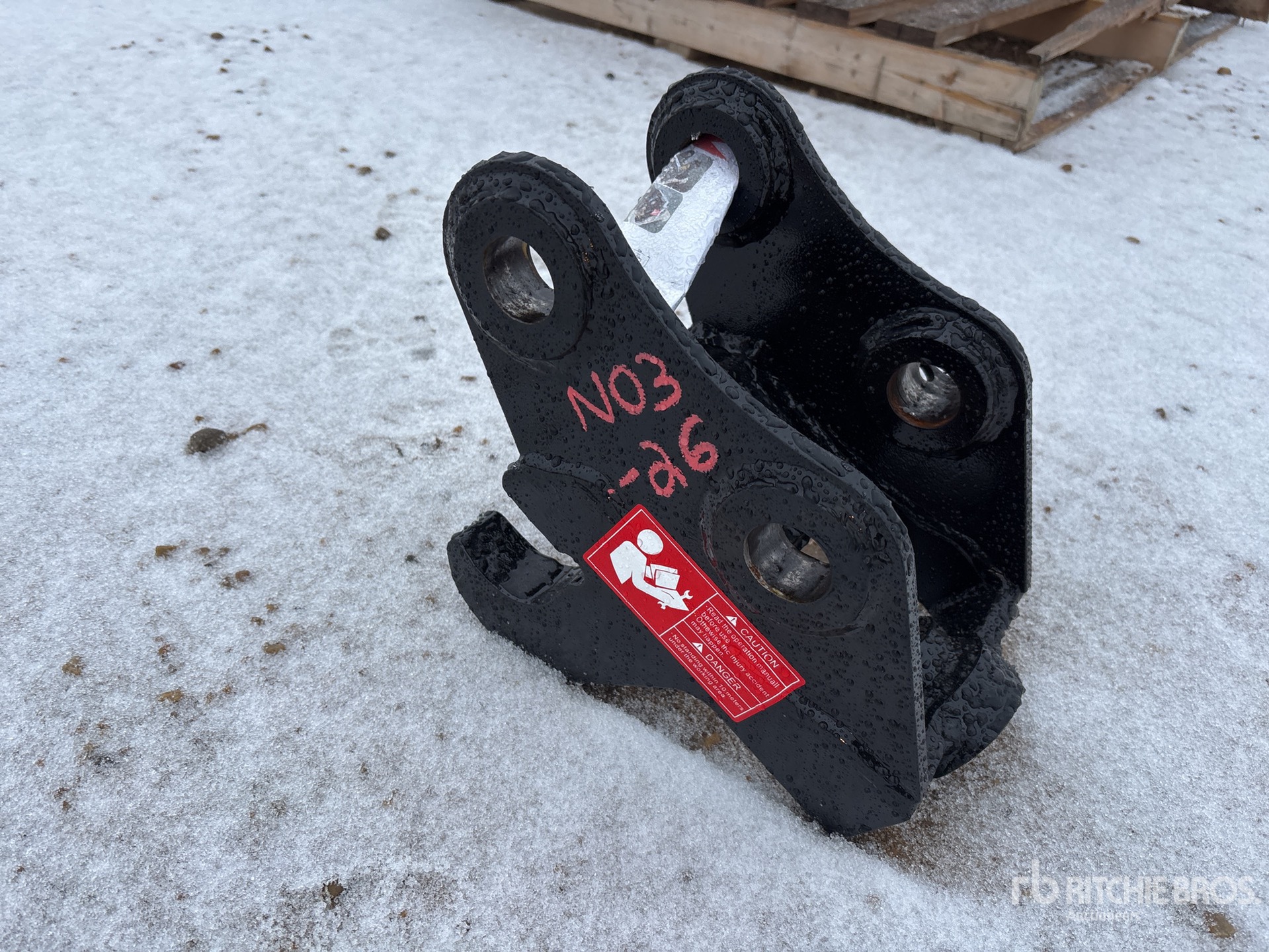 General Appearance with Bild, Ecke vorne rechts