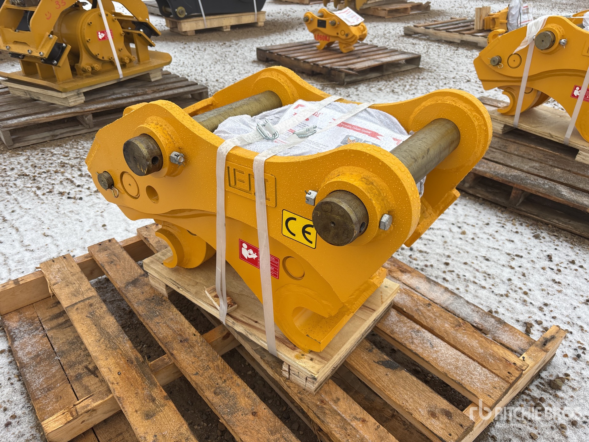 General Appearance with Bild, Ecke hinten links