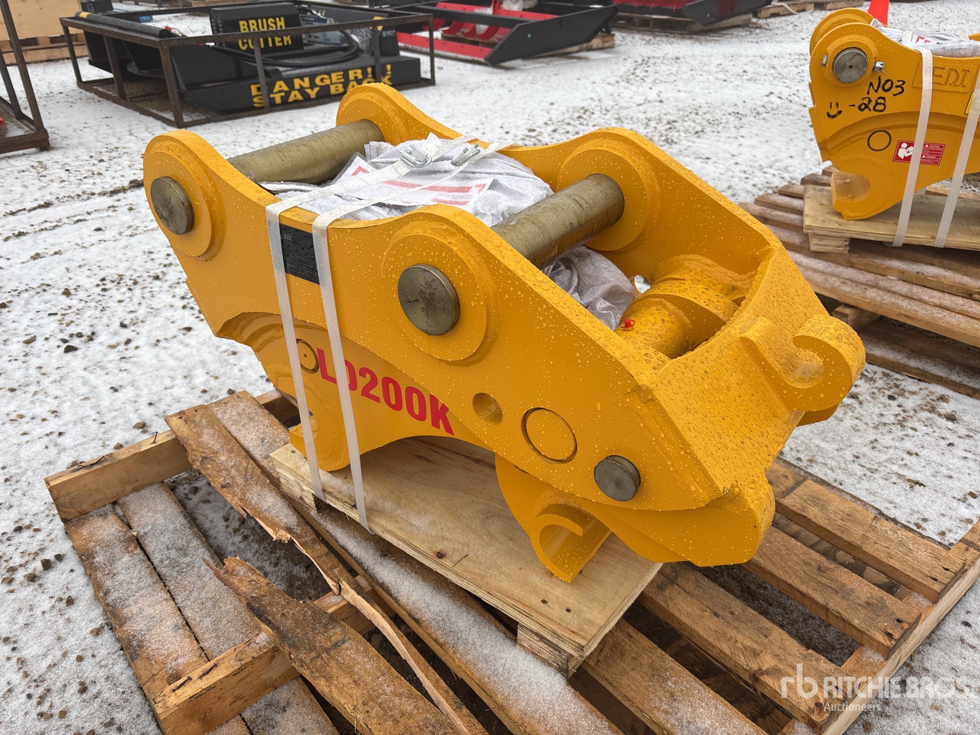 General Appearance with Bild, Ecke vorne rechts