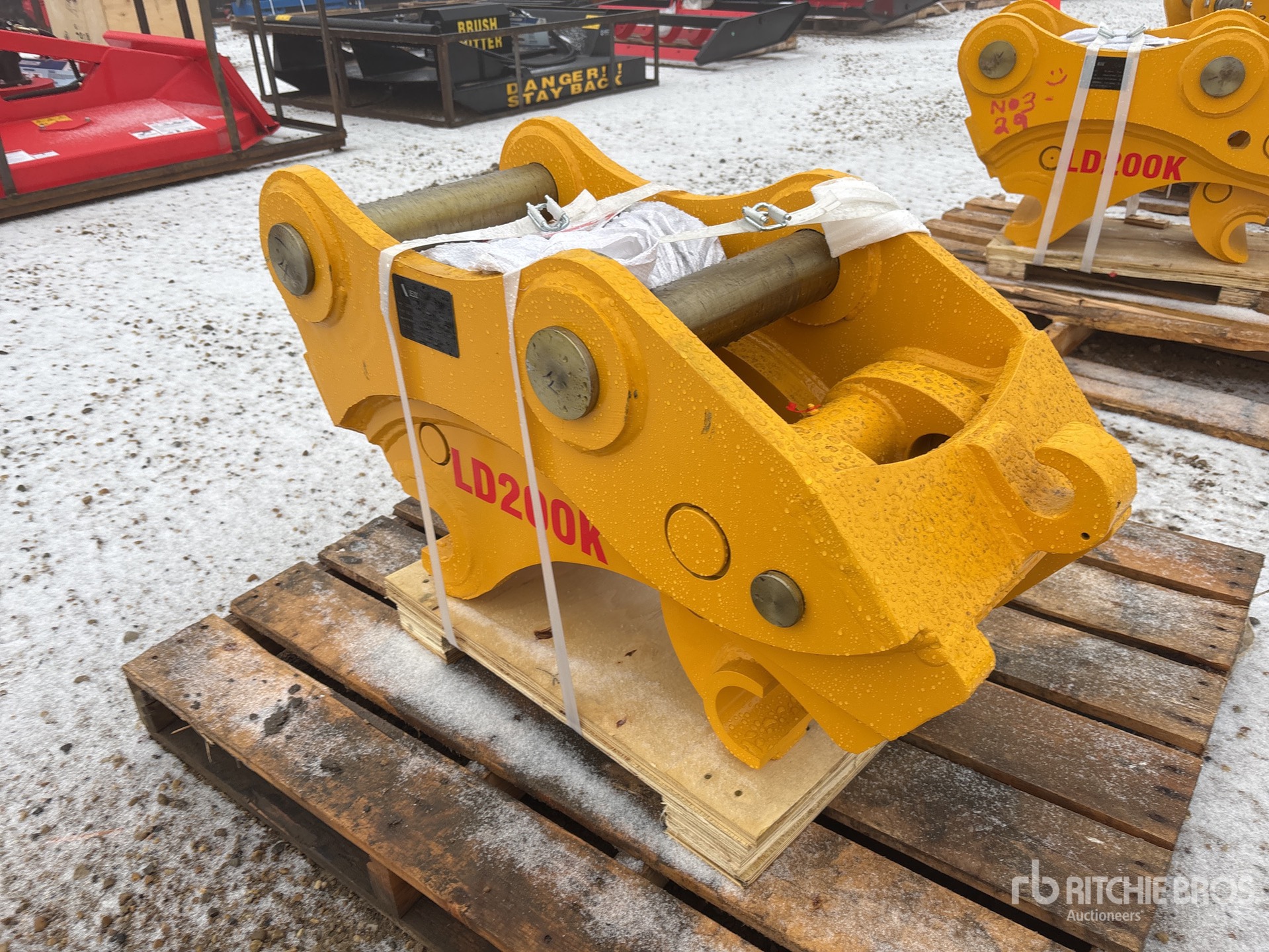 General Appearance with Bild, Ecke vorne rechts