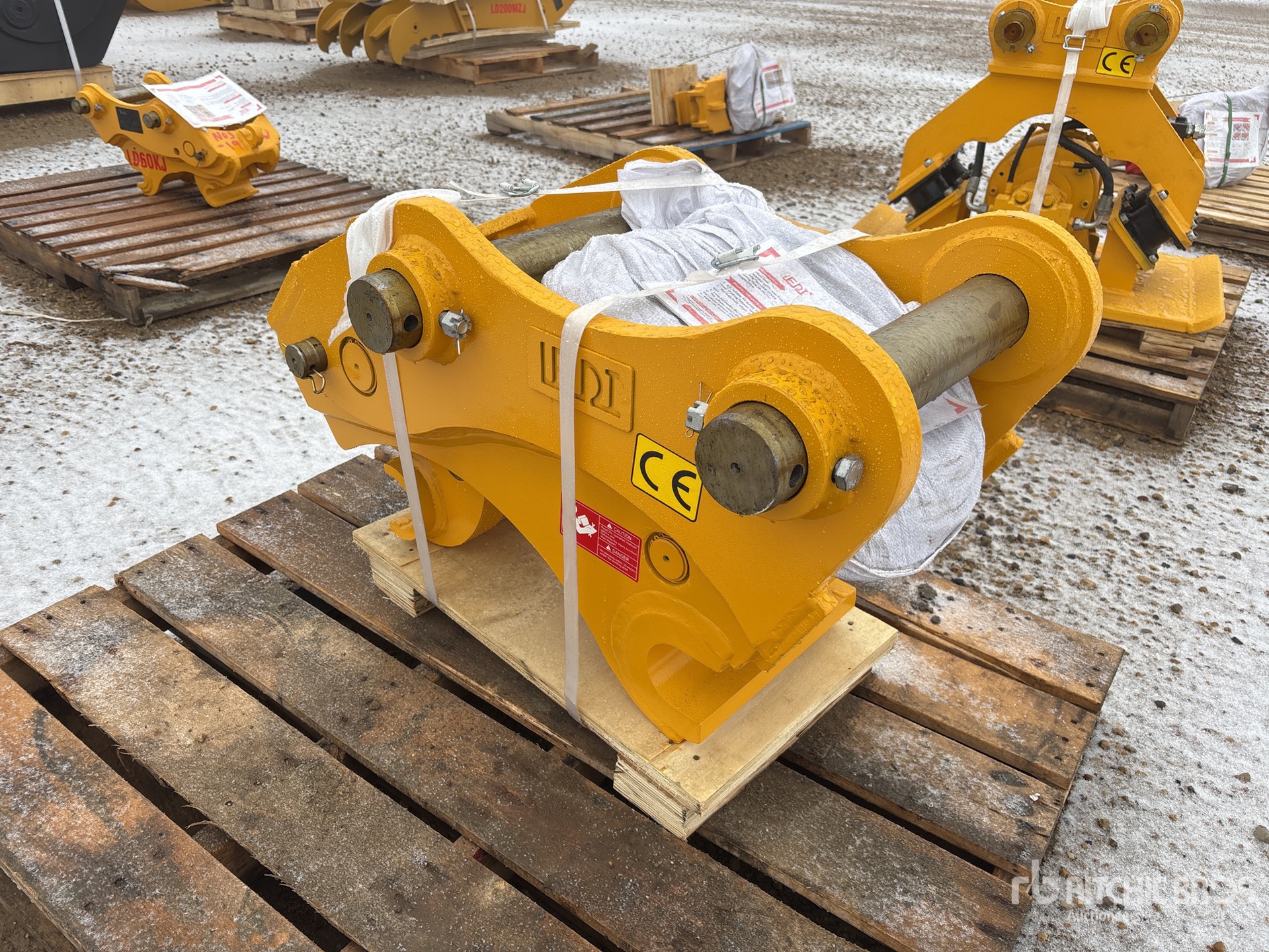 General Appearance with Bild, Ecke hinten links