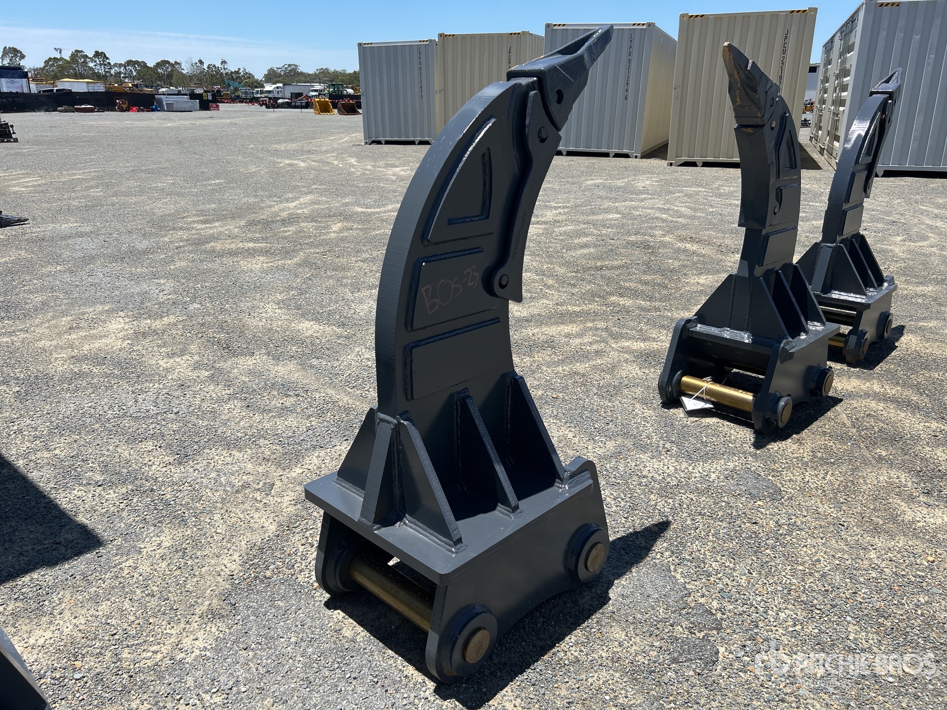 General Appearance with Picture, Right Rear Corner