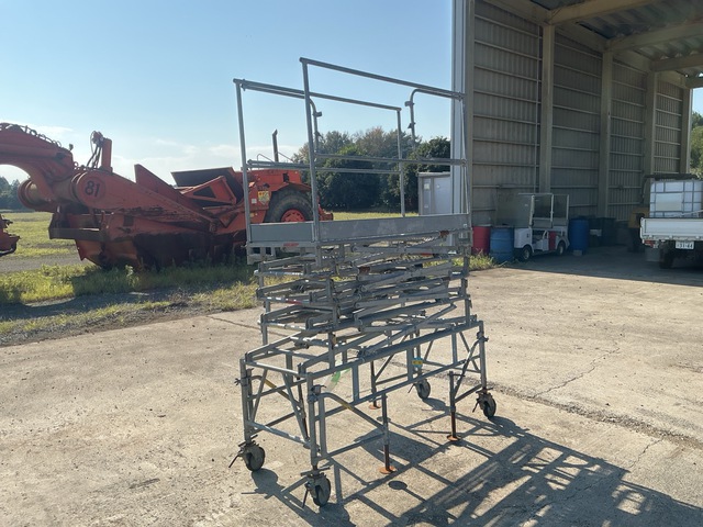 2009 年 Nittetsu kenzai US-36SR Scaffolding