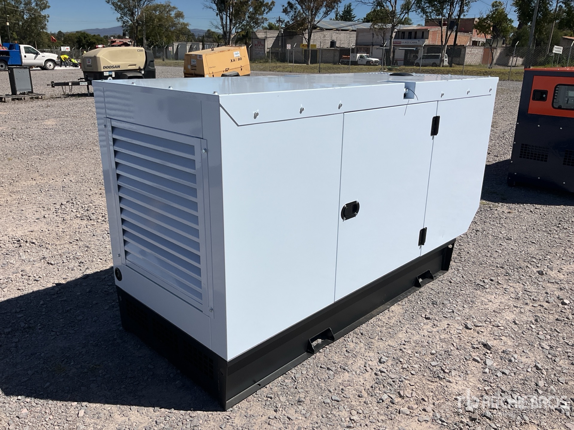 General Appearance with Featured Photo